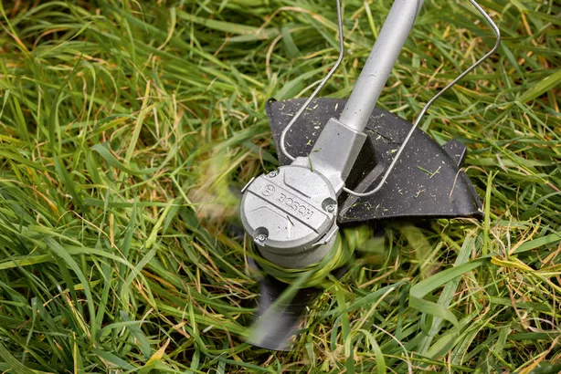 BOSCH Akülü Tırpan GFR 18V-23 Akü Hariç