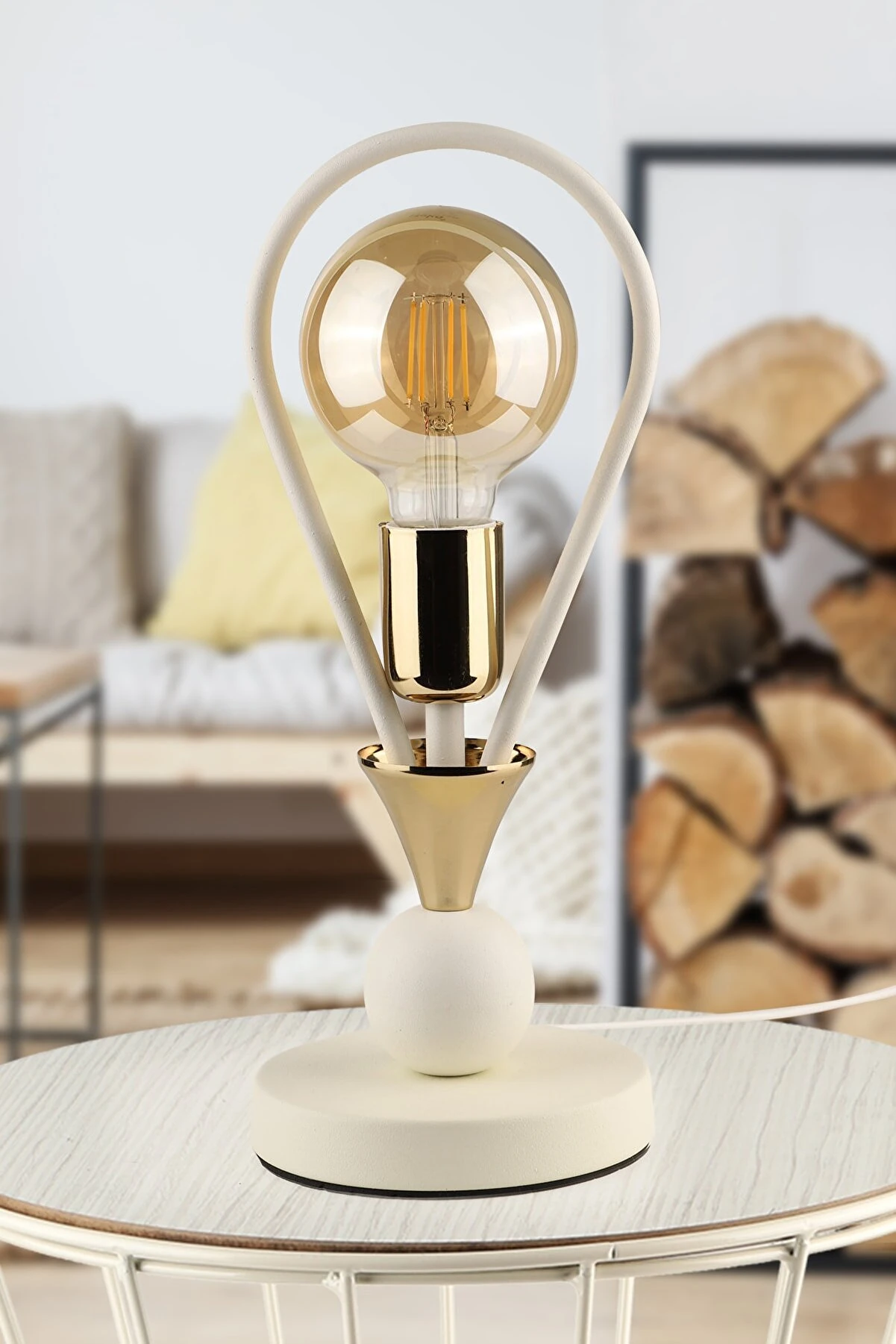 Masa Lambası Fırtına Beyaz