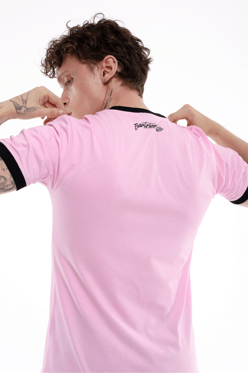 S-LINE PEMBE SLIM FIT TİŞÖRT— Minimal Nakış Detaylı Erkek (%100 Pamuk)