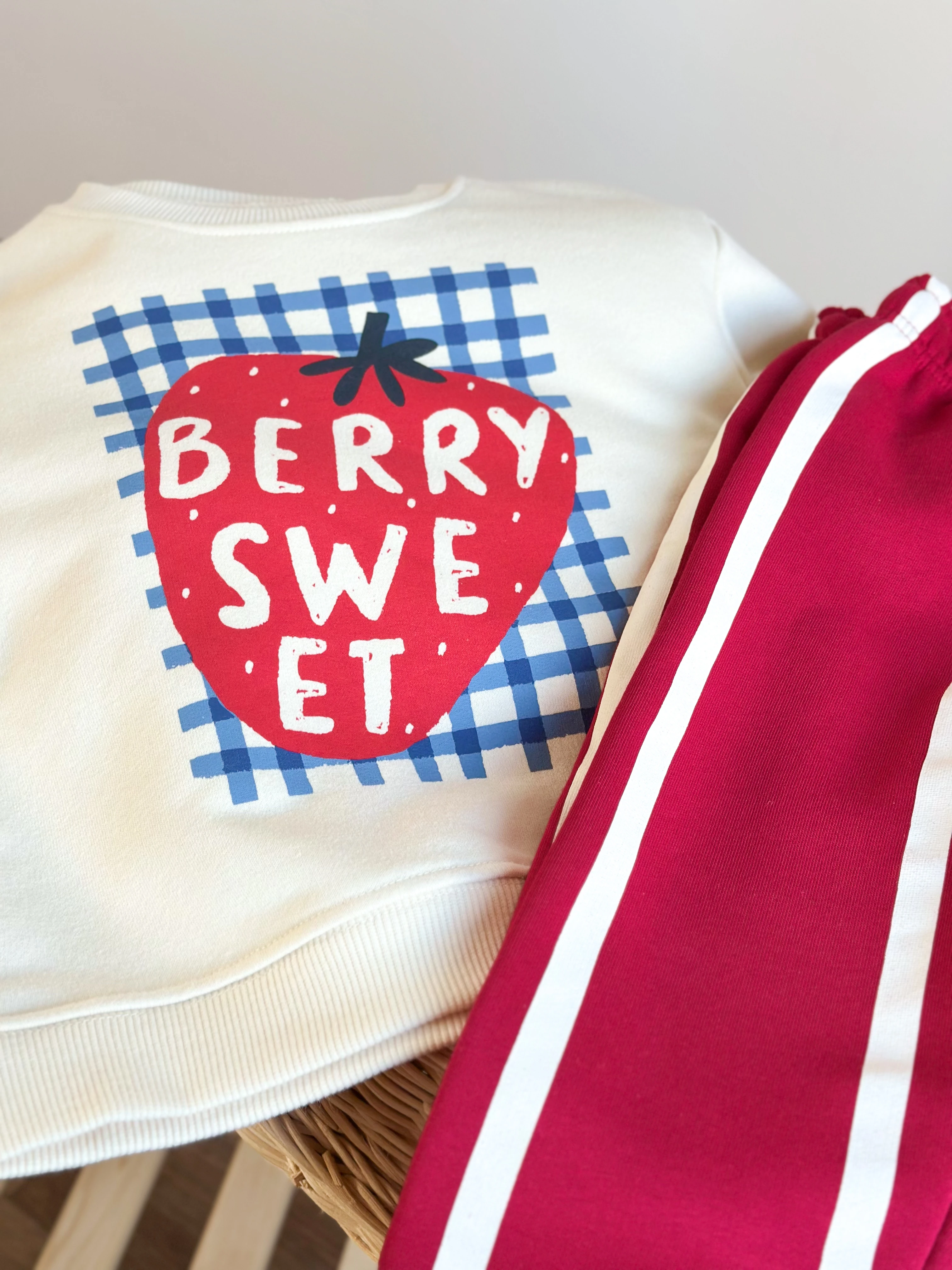 BERRY SWEET Baskılı Sweatshirt ve 3 İplik Pantolon Takım
