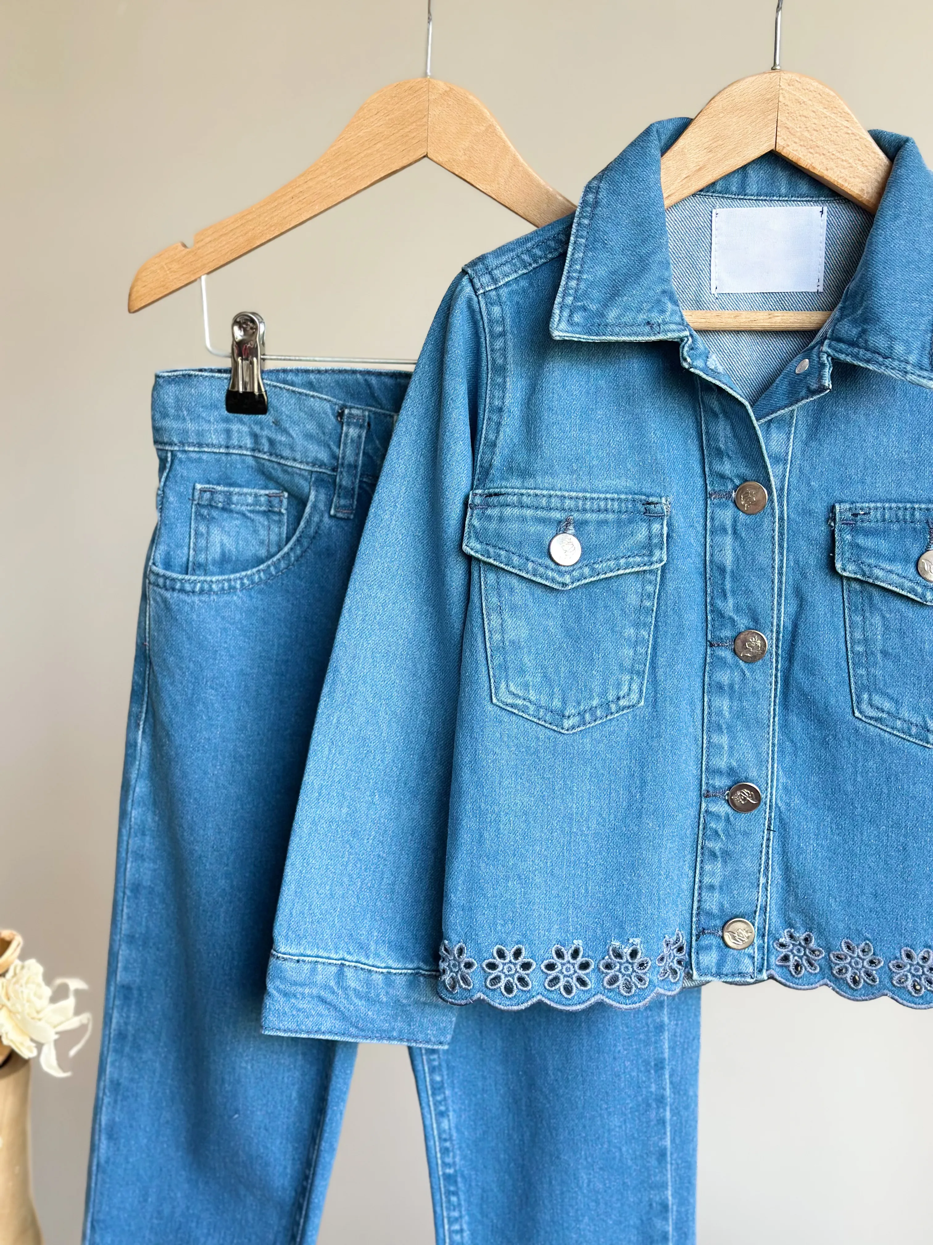 Yeni Sezon Nakış Detaytlı Kot Denim Takım