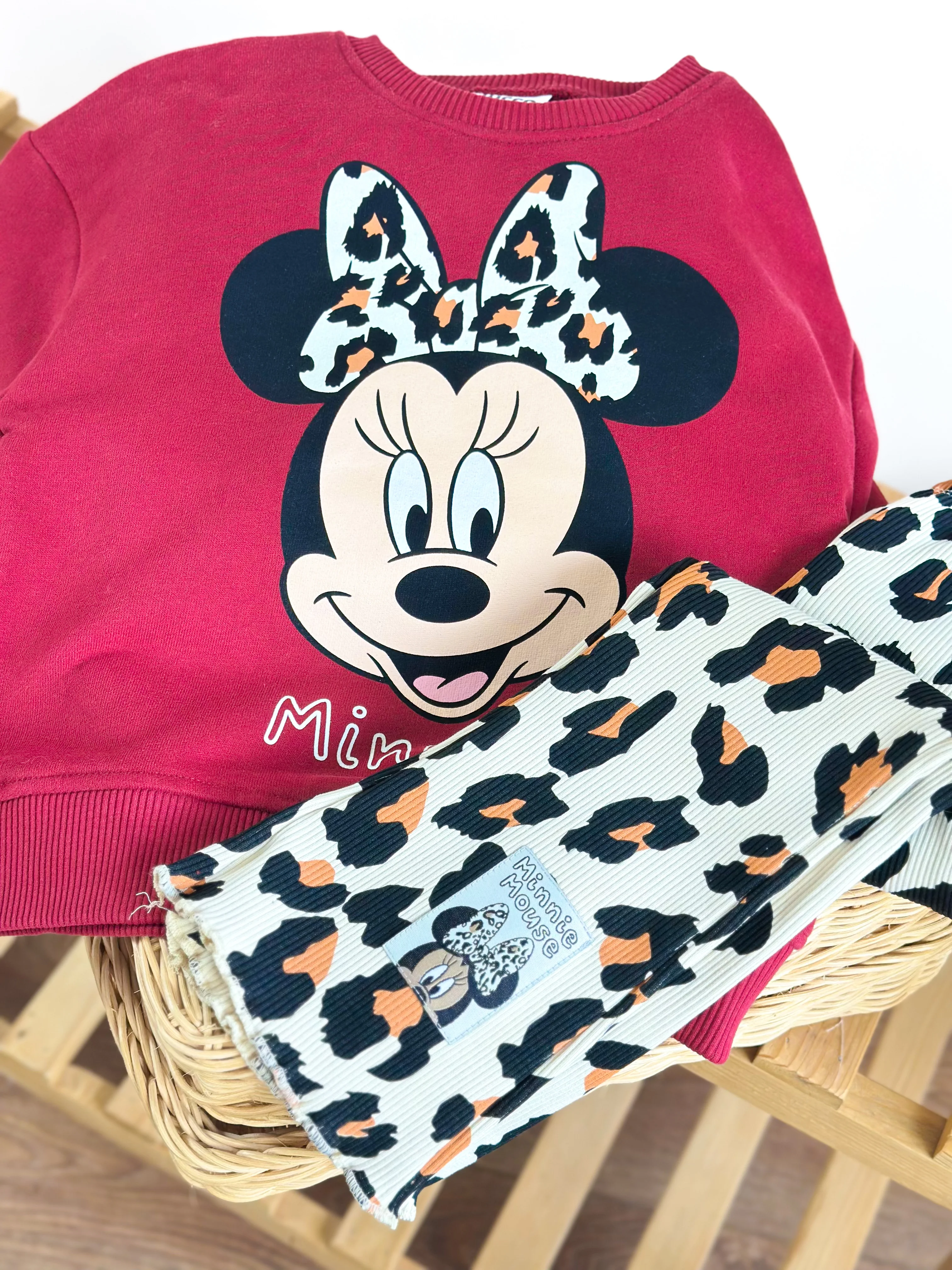 Leopar Desenli Karakter Baskılı Sweatshirt ve İspanyol Paça Takım