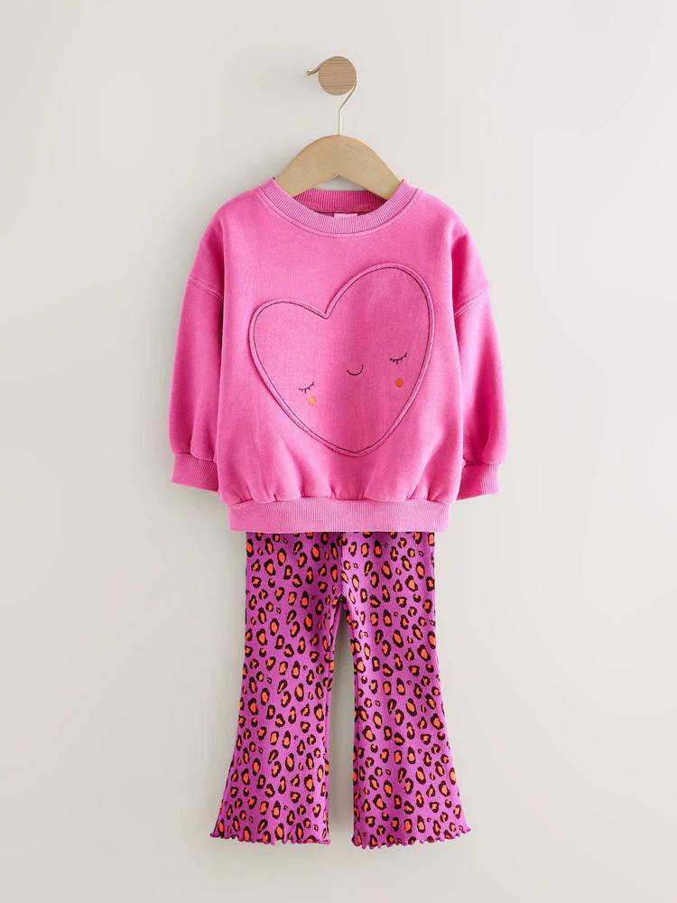 Kalp Detay Sweatshirt ve Leopar Desenli Tayt Takım