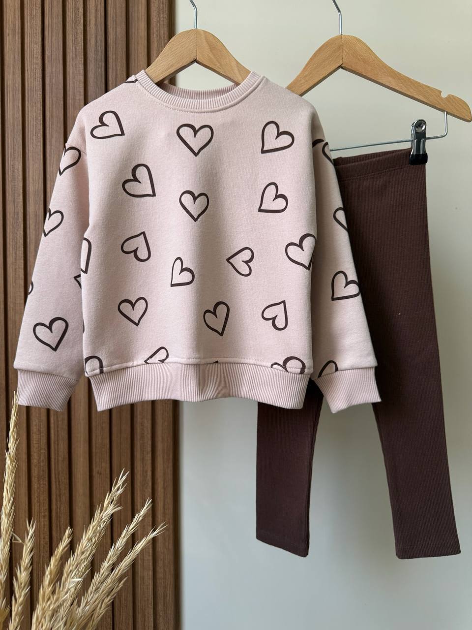 Kalp Baskılı Sweatshirt ve Ribana Tayt Takım