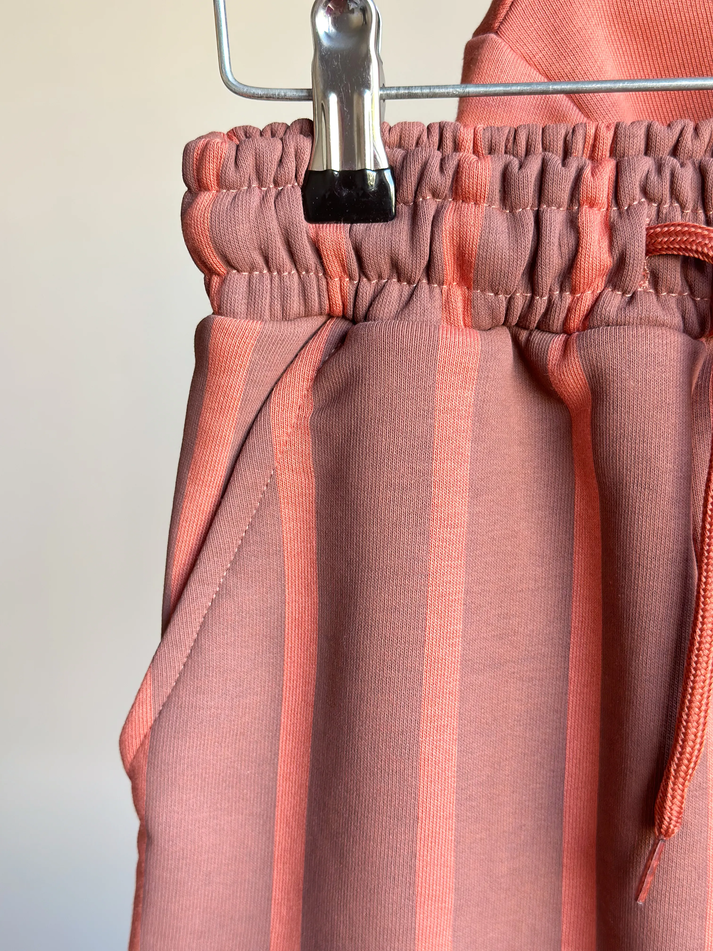 Karakter Baskılı Çizgili Takım