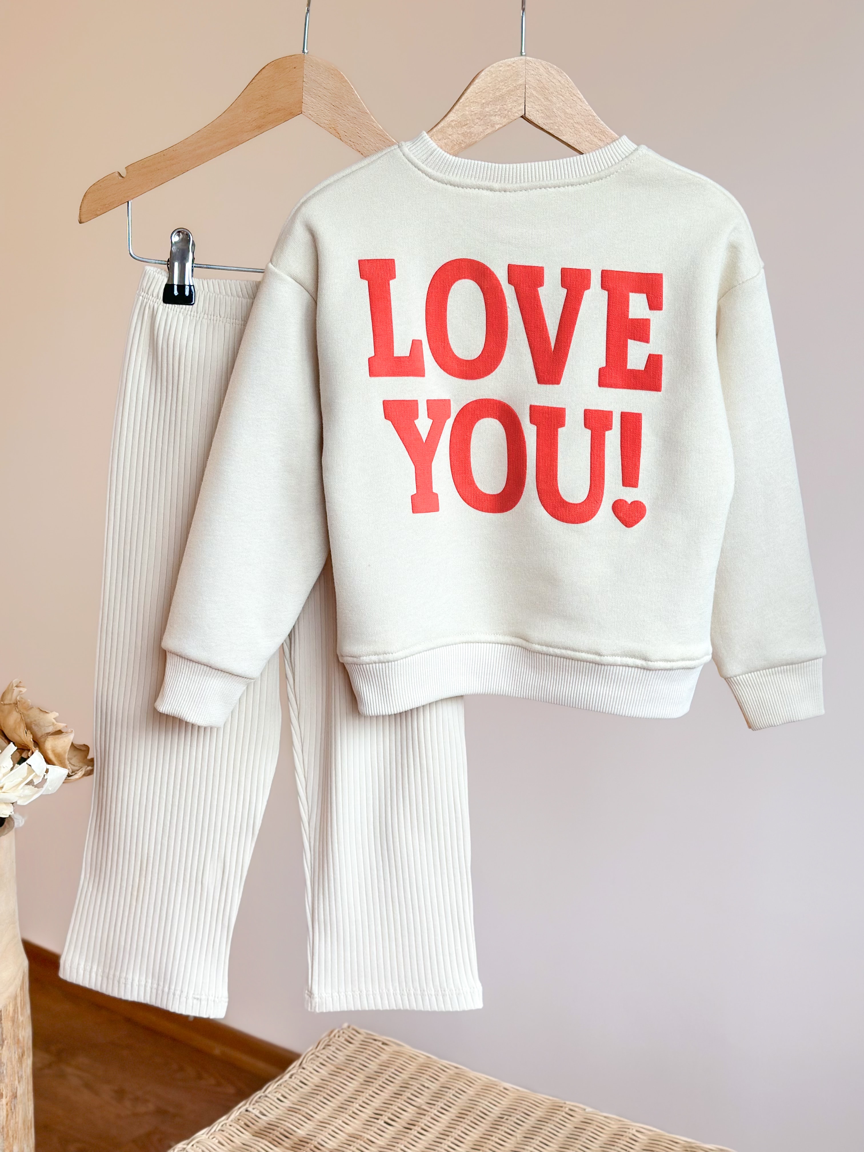 LOVE Baskılı Kız Çocuk Takım