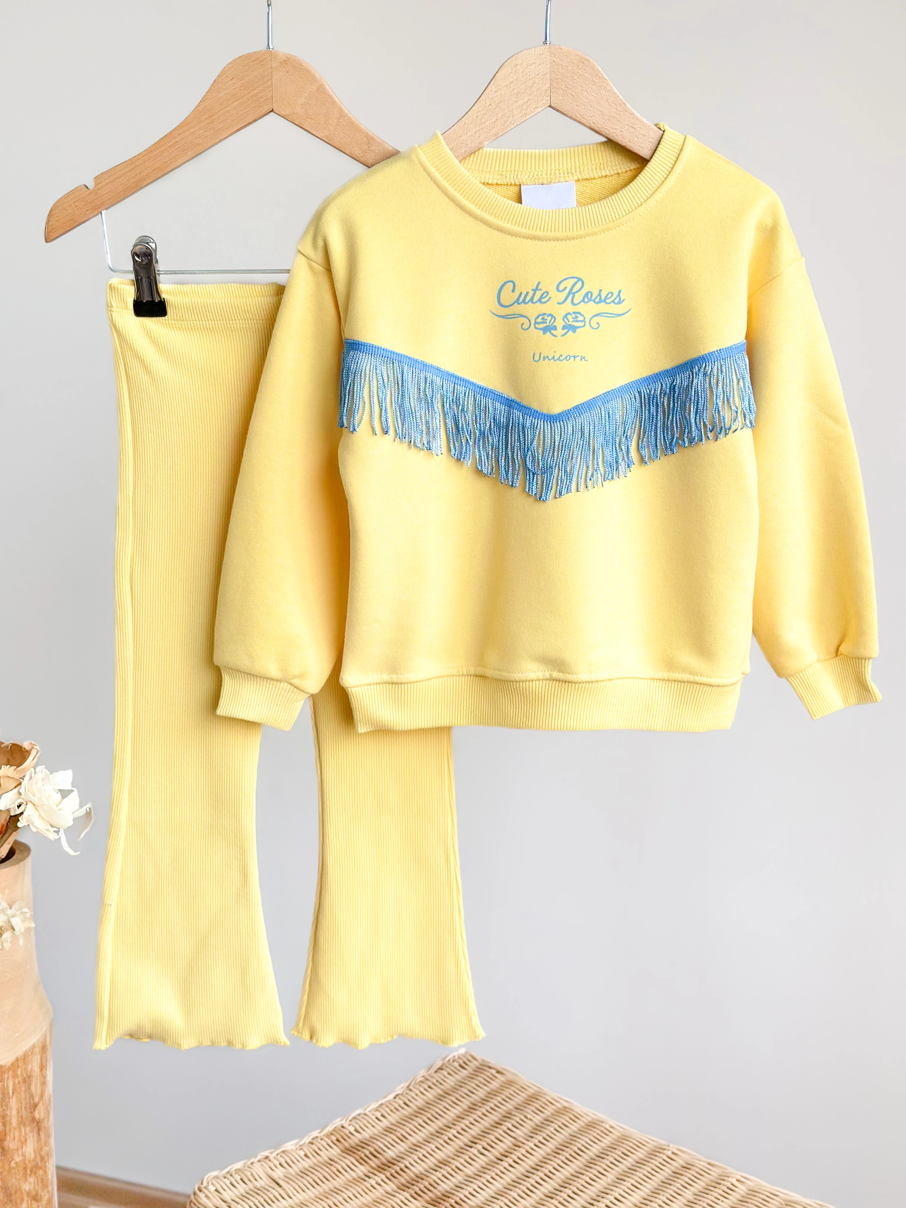 DONELLA Butterflow Püskül Detaylı Sweatshirt ve İspanyol Paça Tayt Takım 