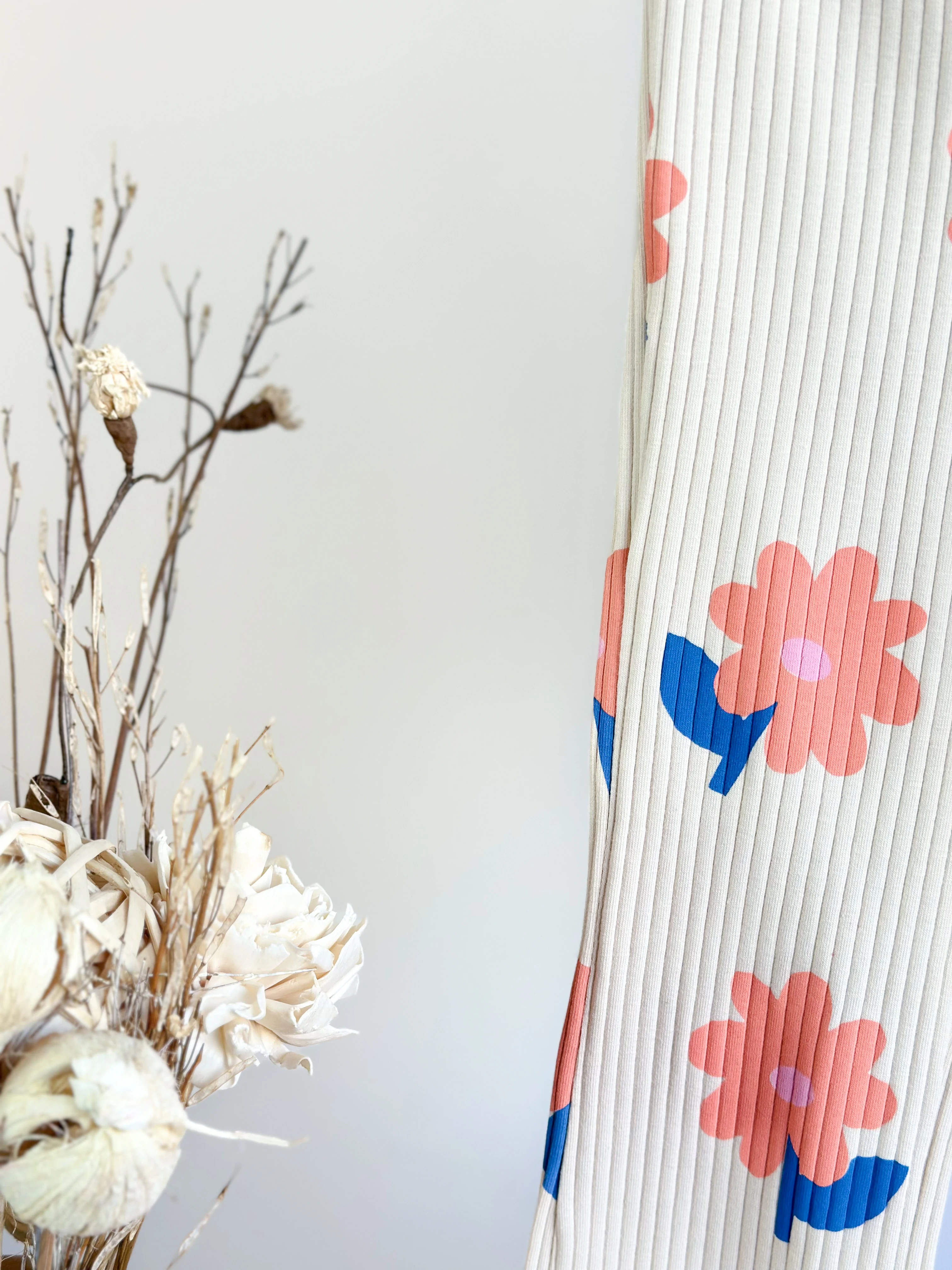 Çiçek Baskılı Sweatshirt ve İspanyol Paça Tayt Takım