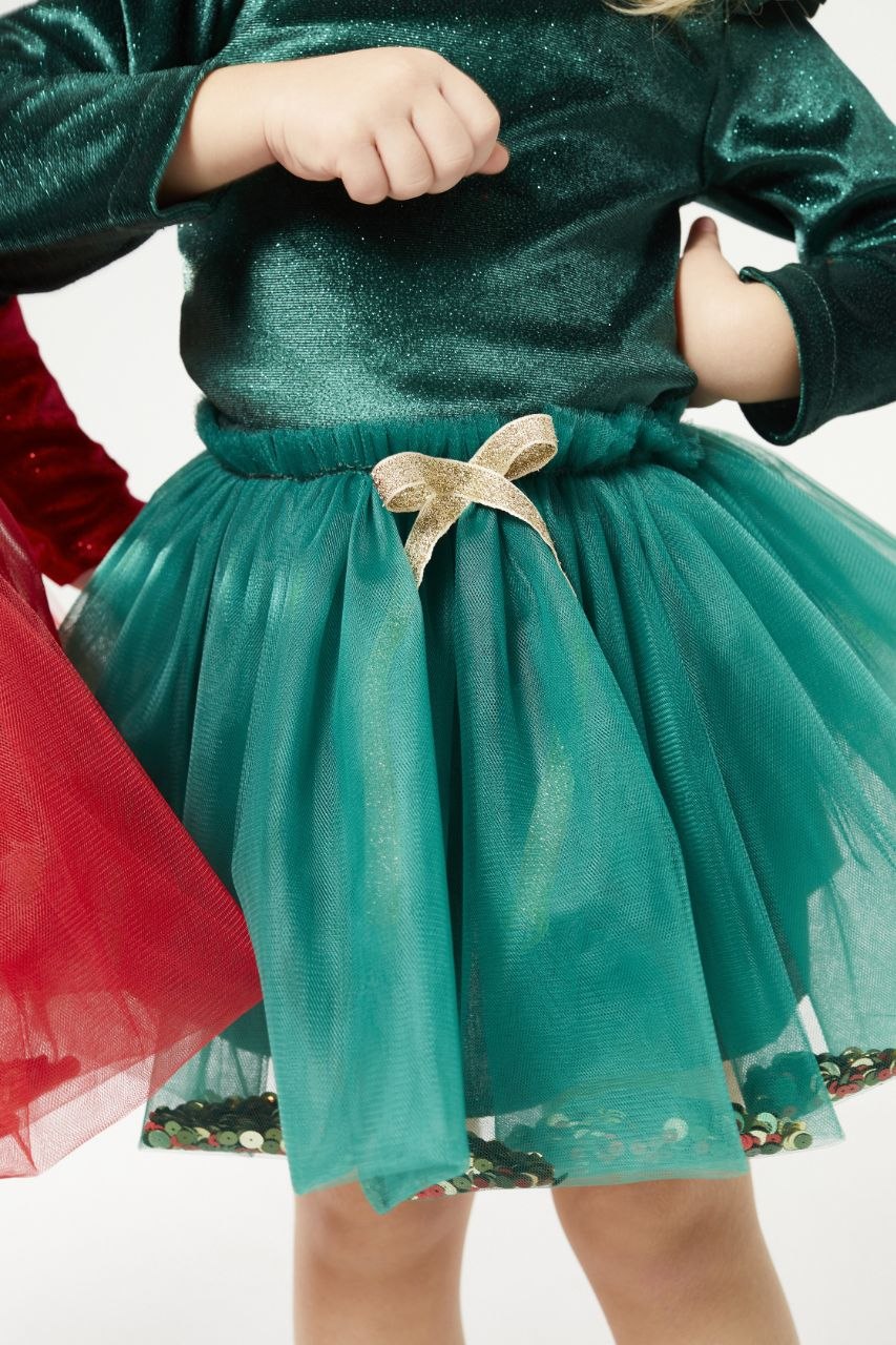 Yeşil Kadife Bluz ve Pul Detaylı Tütü Etek Takım