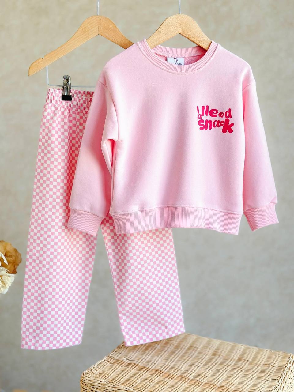 I NEED SNACK Sweatshirt ve Kot Dokuma Pantolon Takım