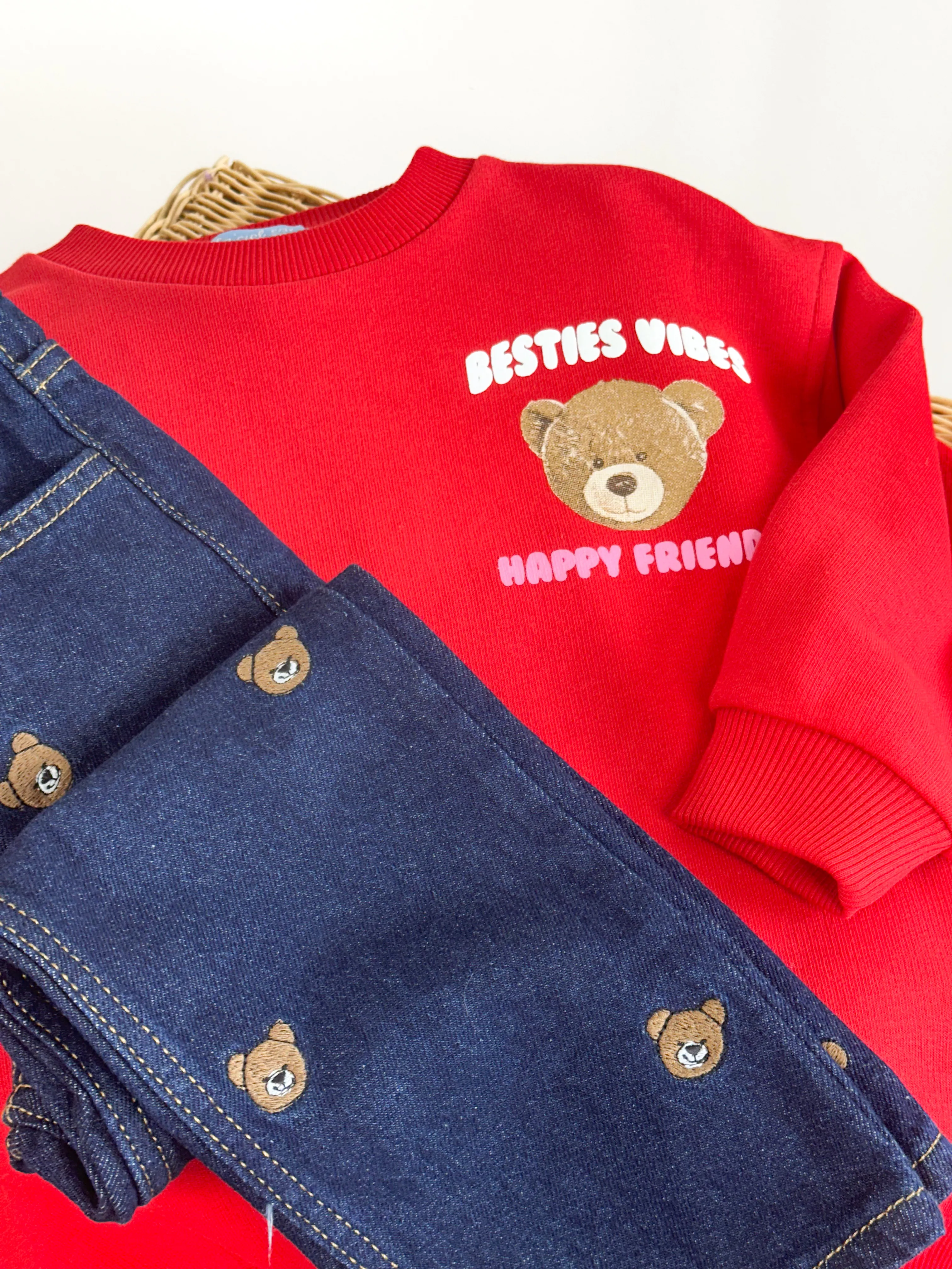 Teddy Baskılı Sweatshirt ve Kot Pantolon Takım