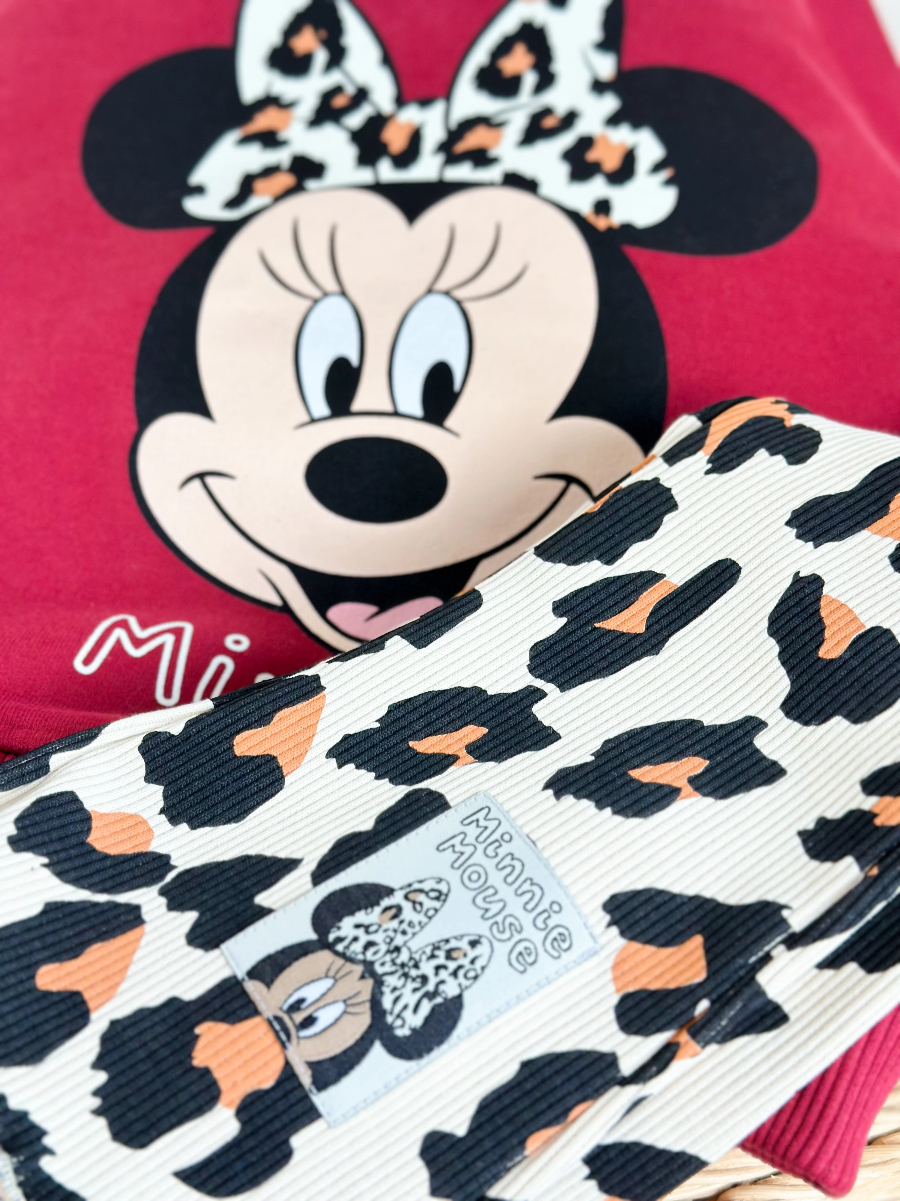 Leopar Desenli Karakter Baskılı Sweatshirt ve İspanyol Paça Takım