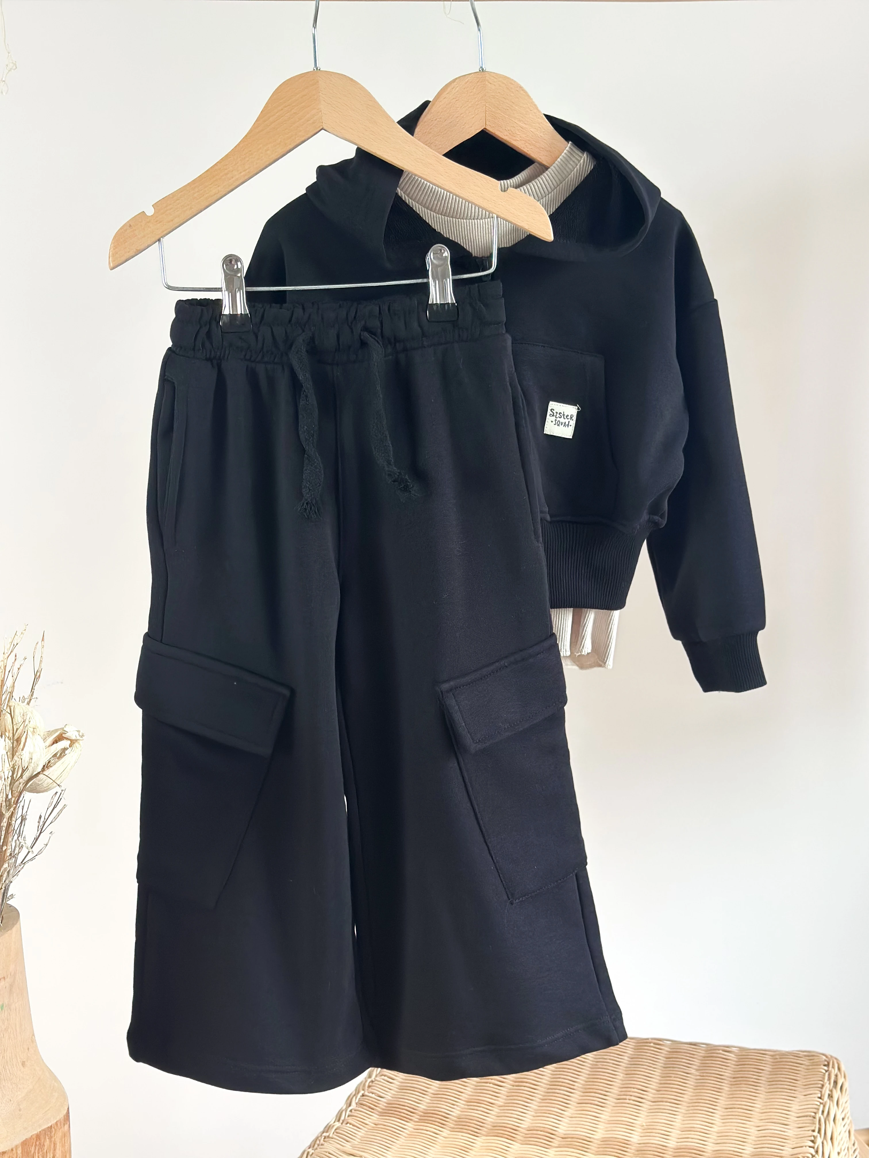 Kapüşonlu Sweatshirt - Bluz ve Cep Detaylı Pantolon 3'lü Takım