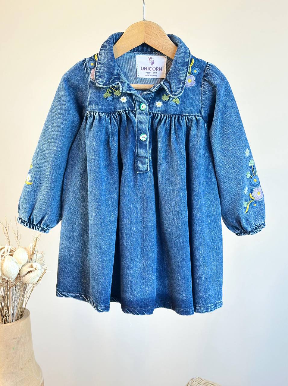 Çiçekli Nakış Detaylı Yumuşak Dokulu Kot Elbise 