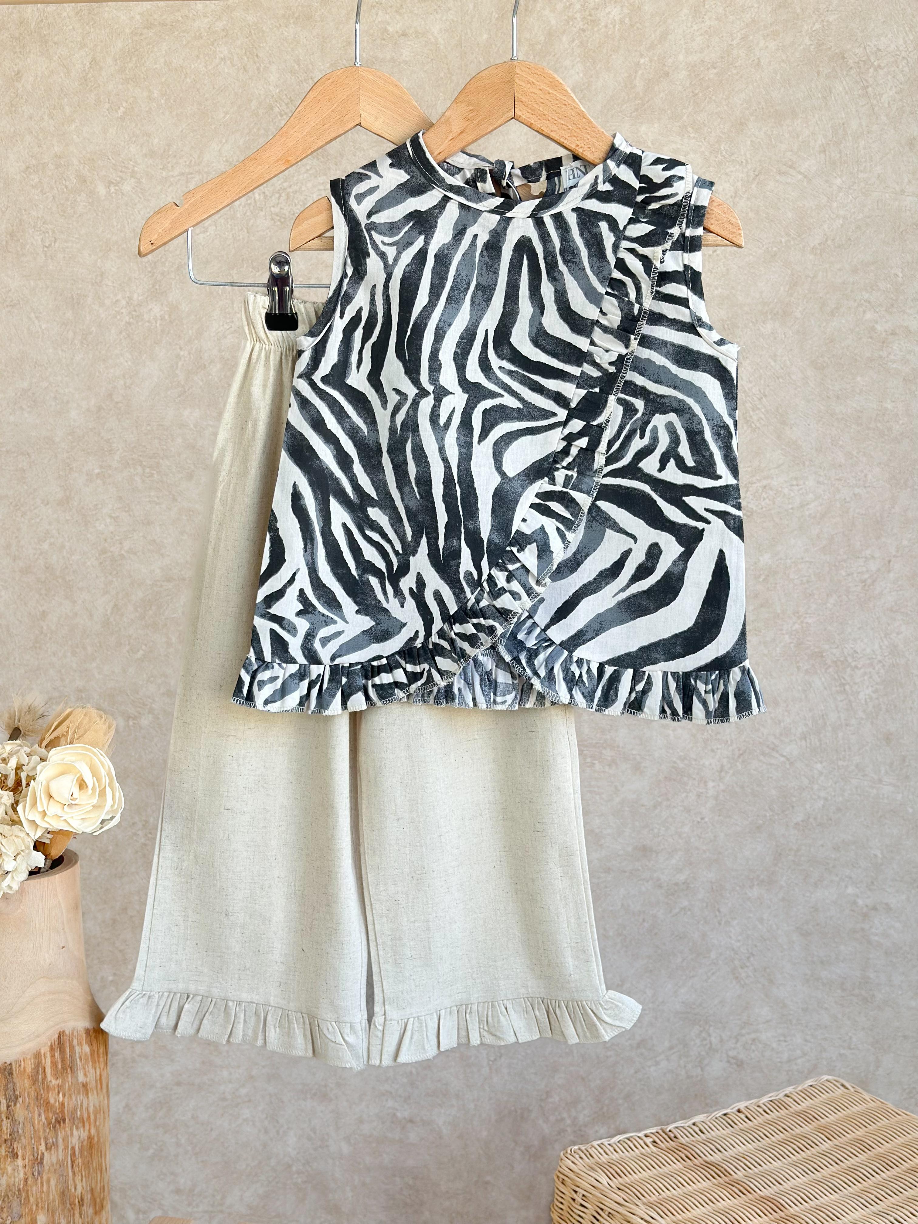 Zebra Desenli Bluz ve Keten Pantolon Takım