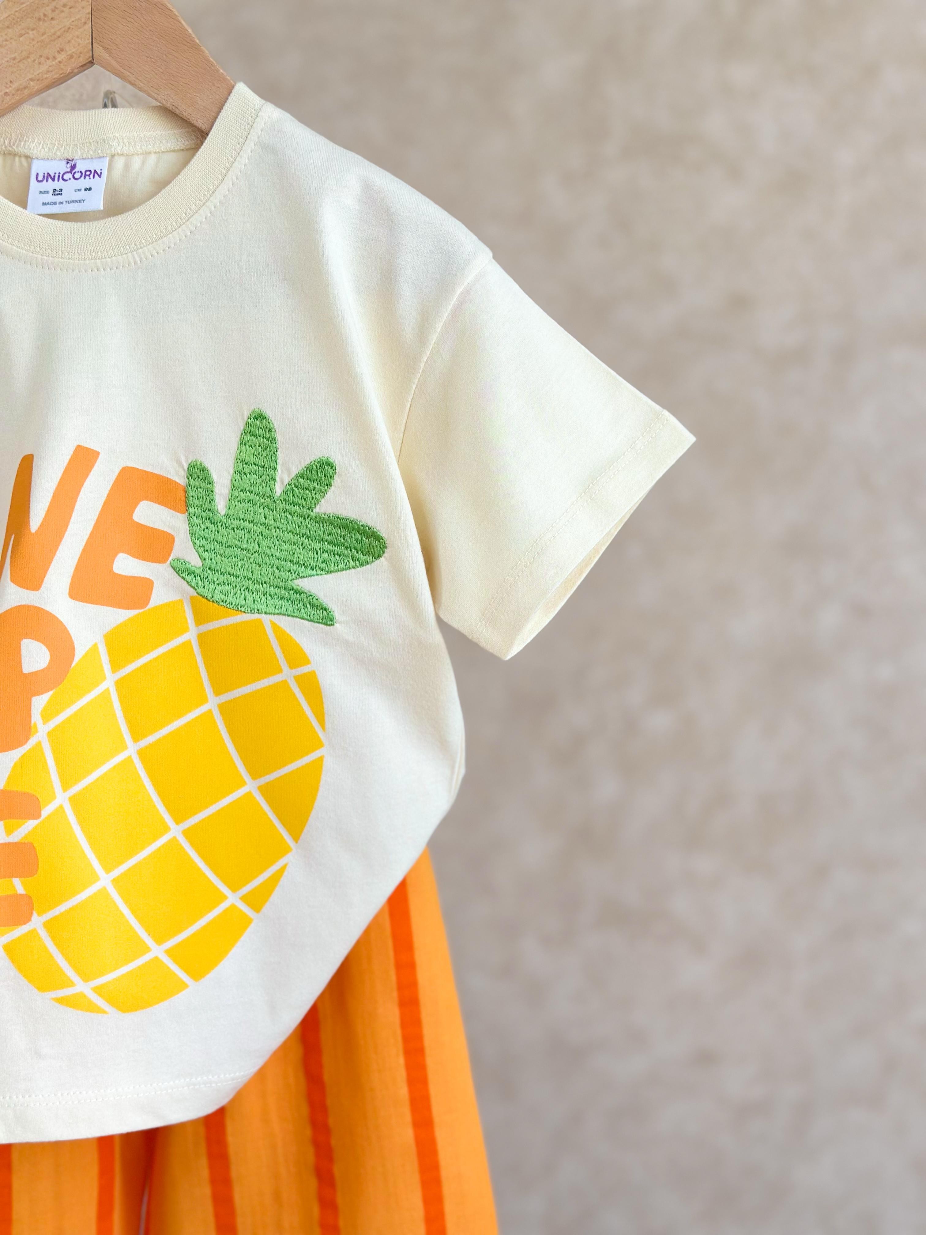 PINEAPPLE Kabartma Baskılı 3D T-Shirt ve Müslin Pantolon Takım