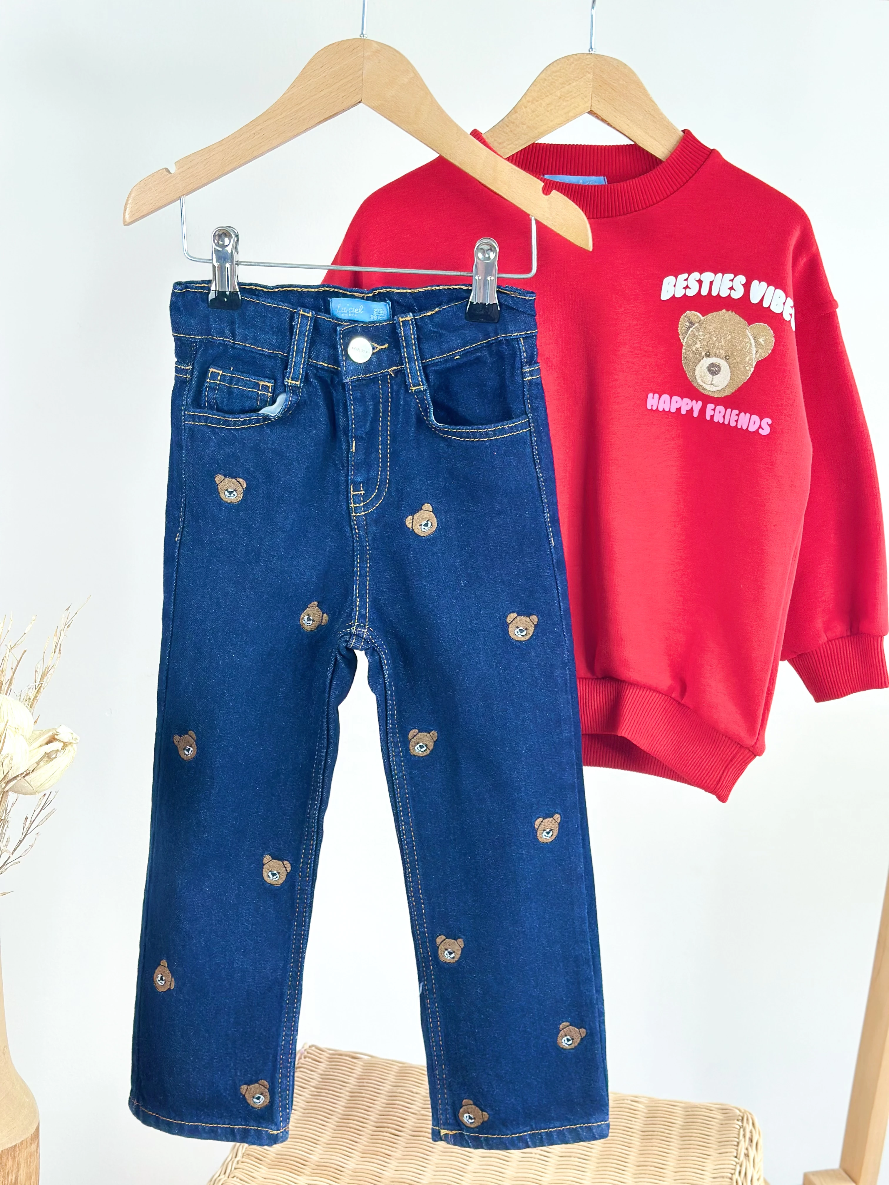 Teddy Baskılı Sweatshirt ve Kot Pantolon Takım