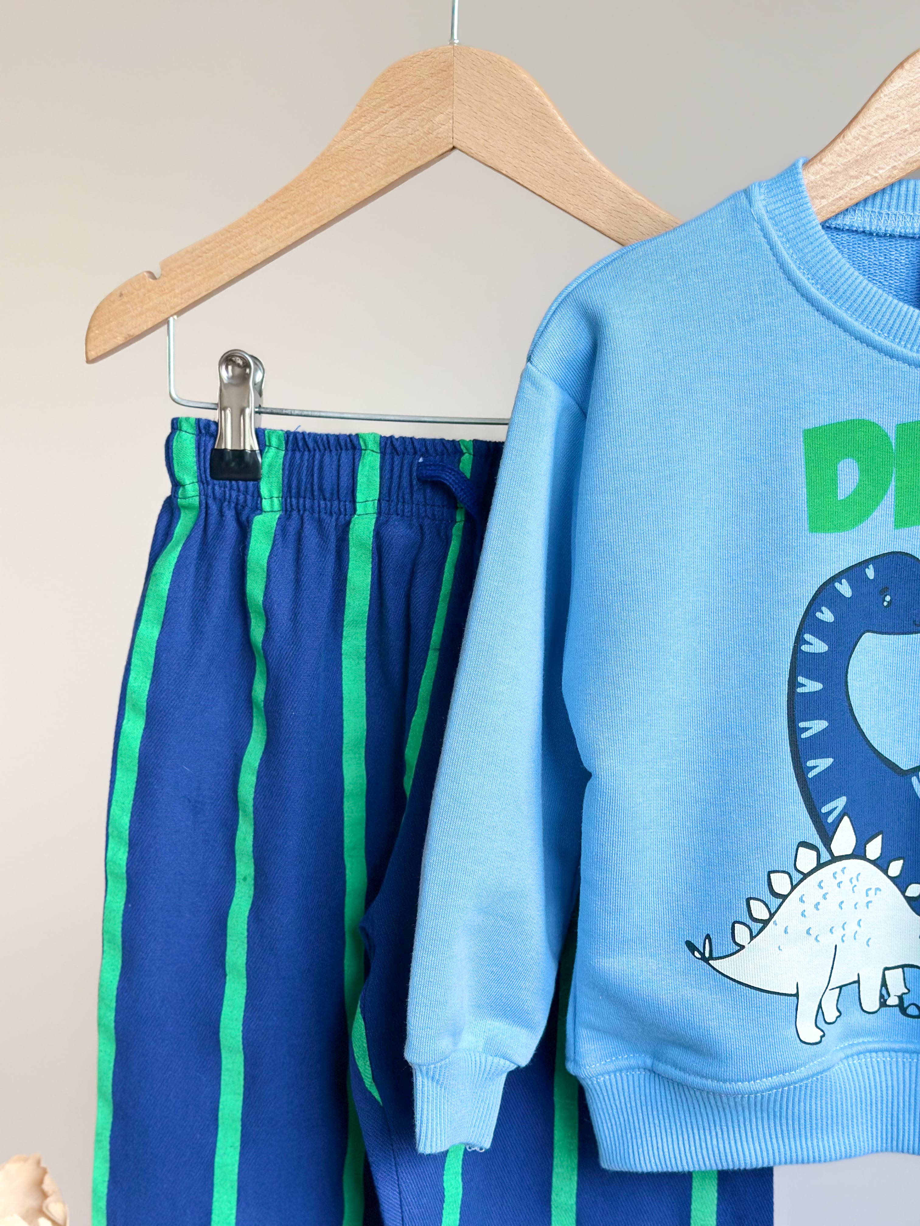MİNİ DİNO Sweatshirt ve Dokuma Pantolon Takım