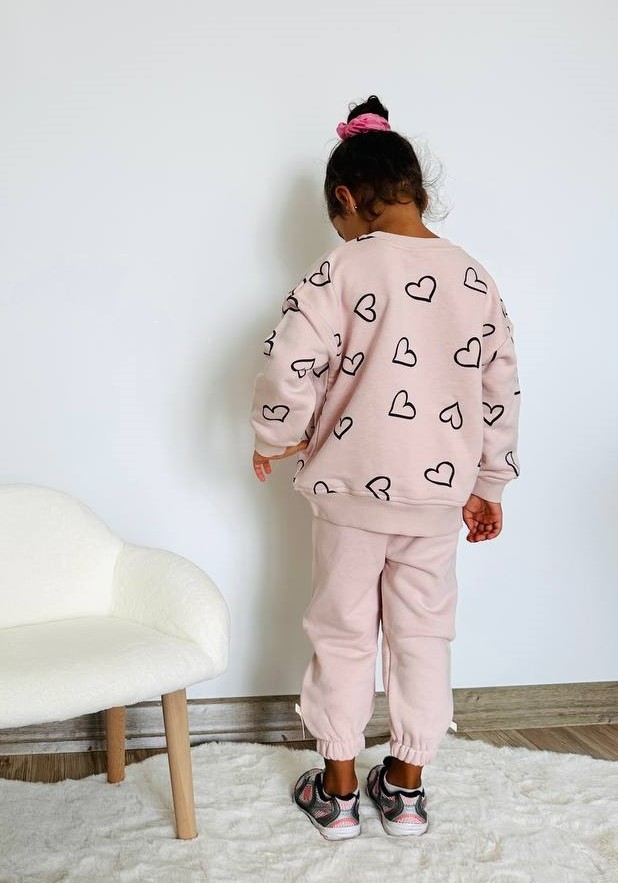 Kalp Baskılı Sweatshirt ve Şeritli Eşofman Takım