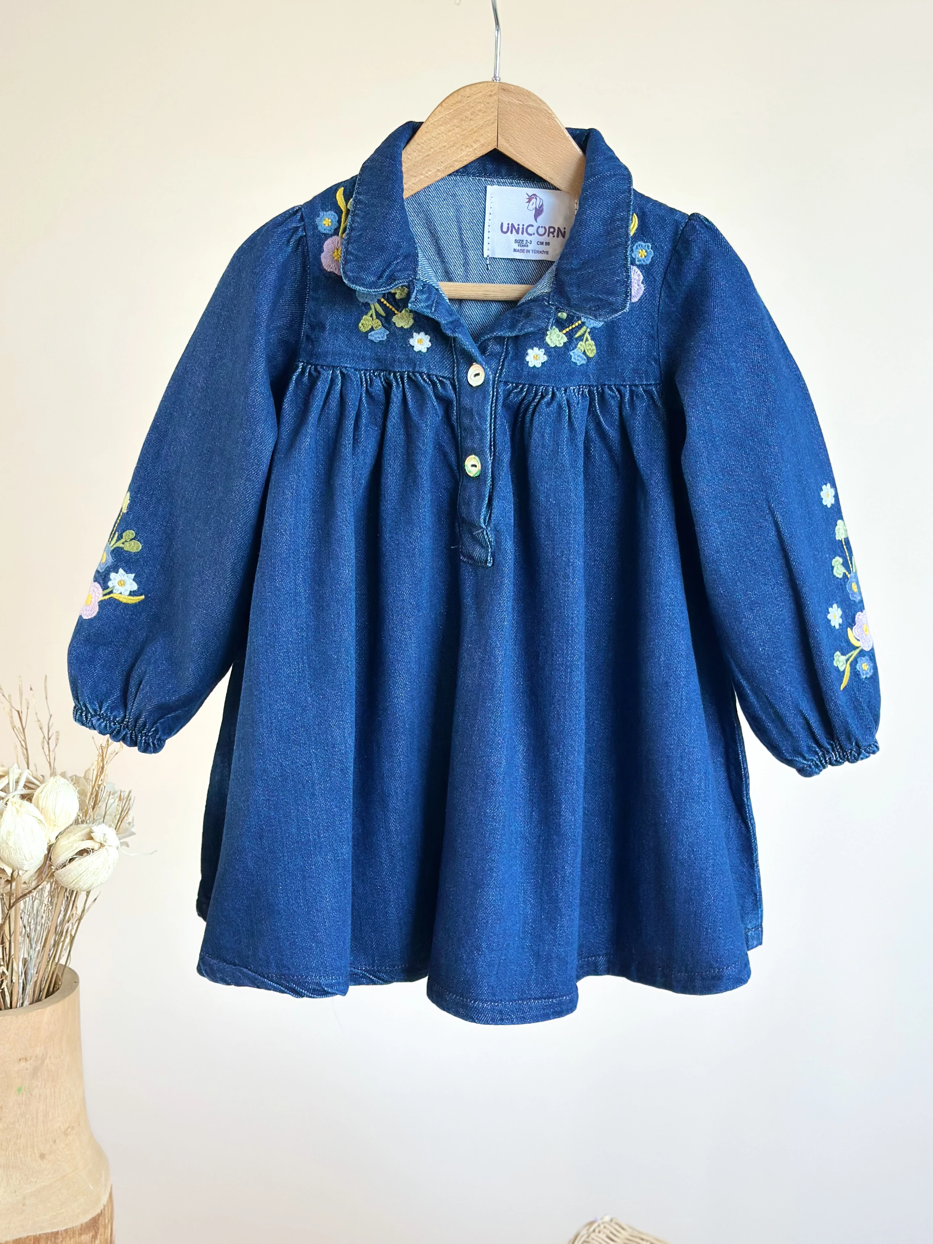 Çiçekli Nakış Detaylı Yumuşak Dokulu Kot Elbise-Koyu Renk