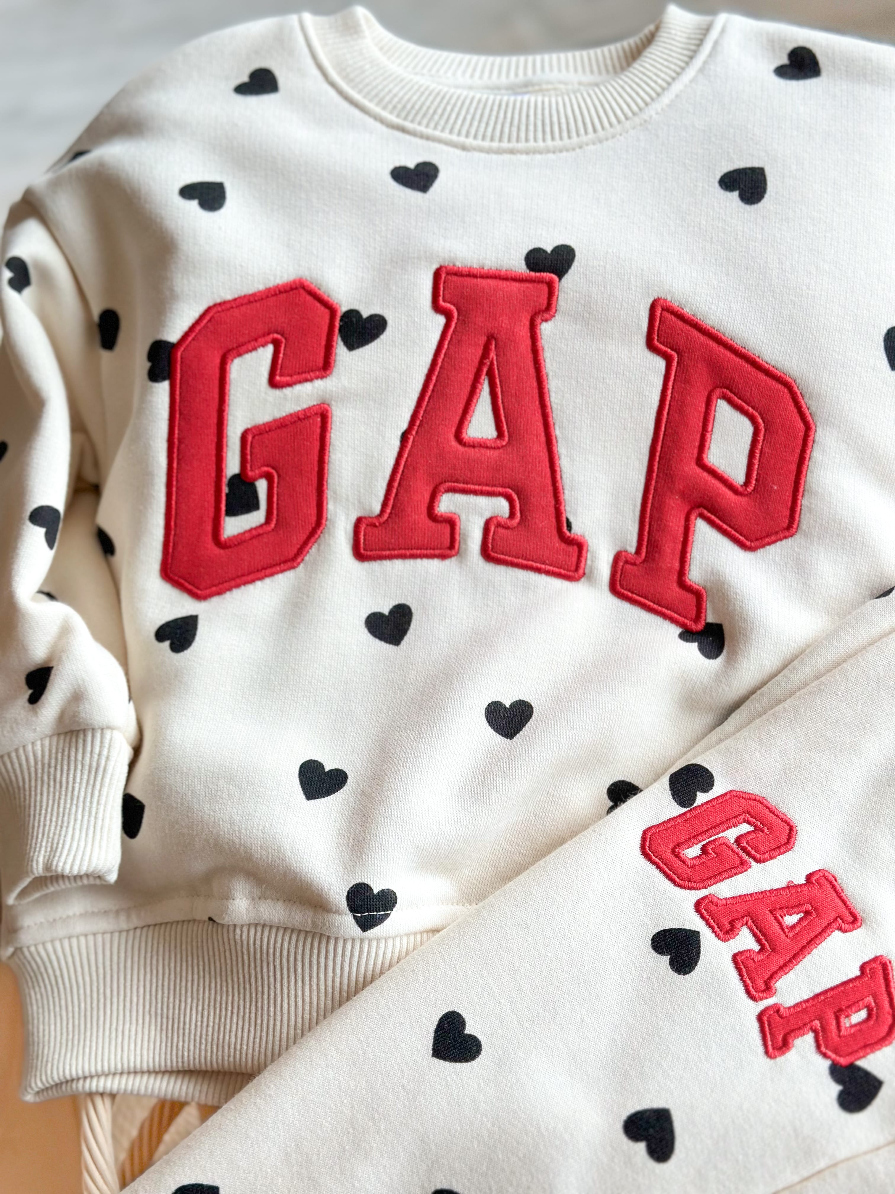 Kalp Baskılı Gap Eşofman Takımı