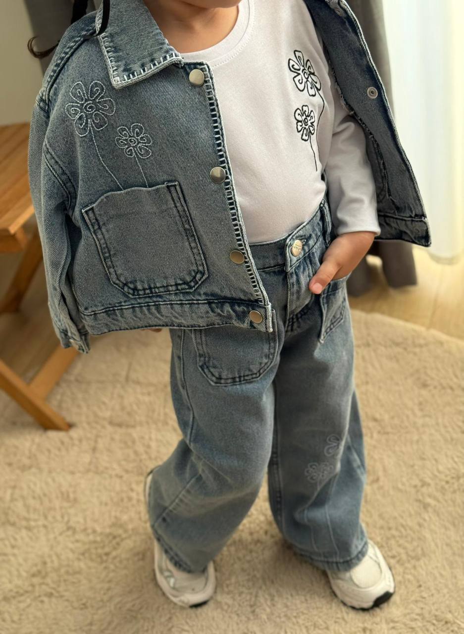 Çiçek Nakışlı Denim Takım