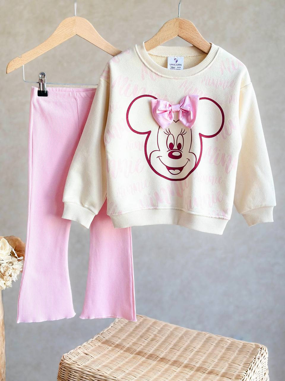 Kurdele Detaylı Kız Çocuk Sweatshirt ve Tayt Takım