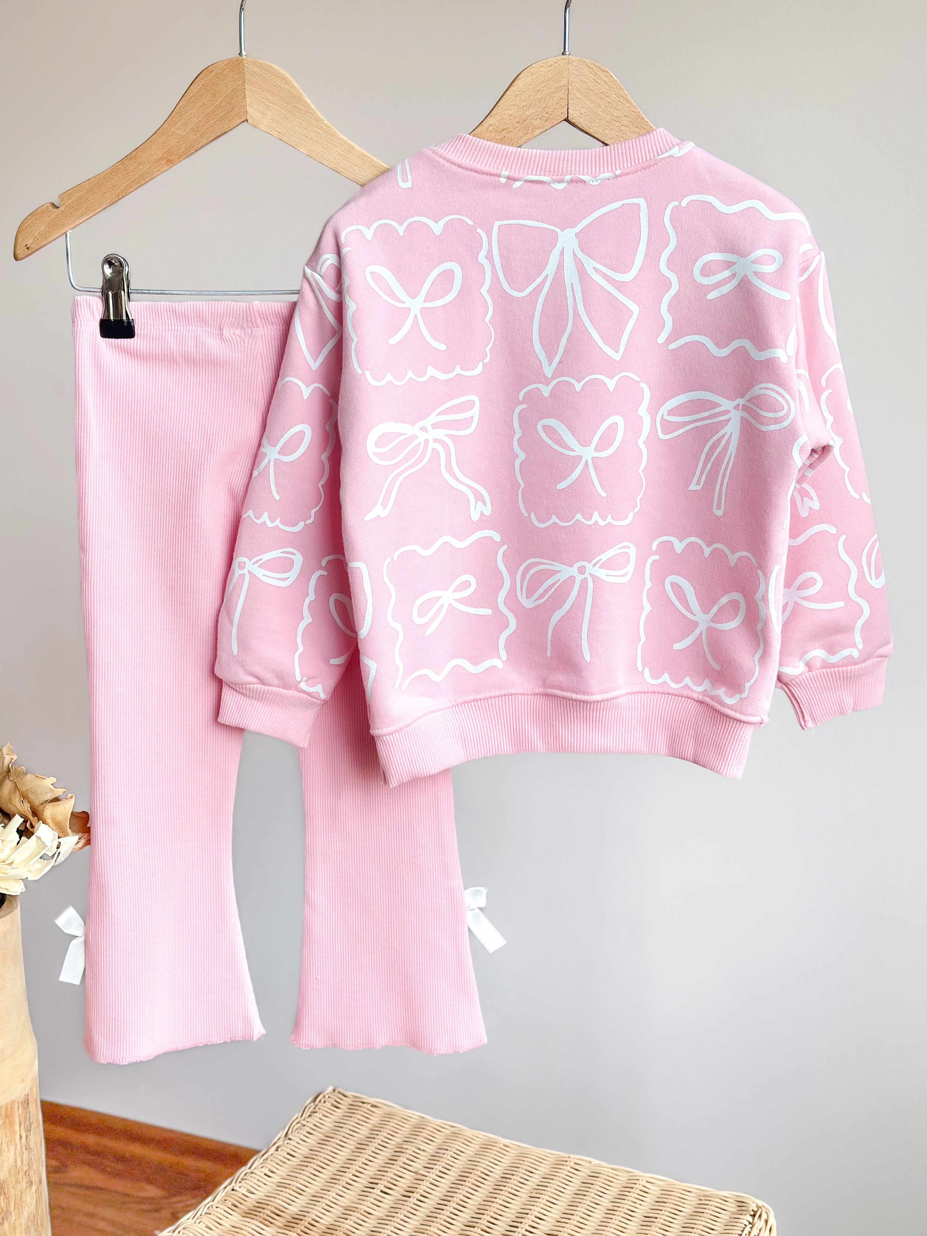 3D FİYONK DETAYLI Sweatshirt ve İspanyol Kesim Fiyonk Detaylı Tayt Takım