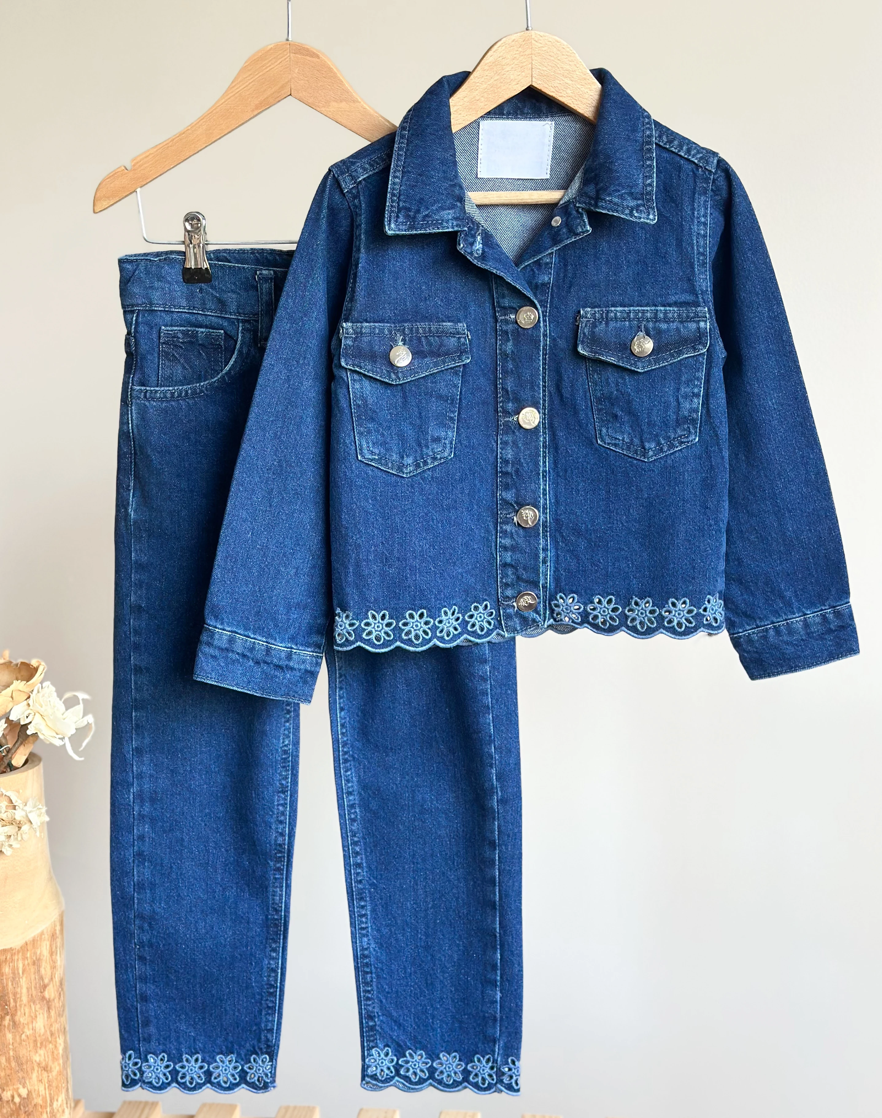 Yeni Sezon Nakış Detaytlı Kot Denim Takım