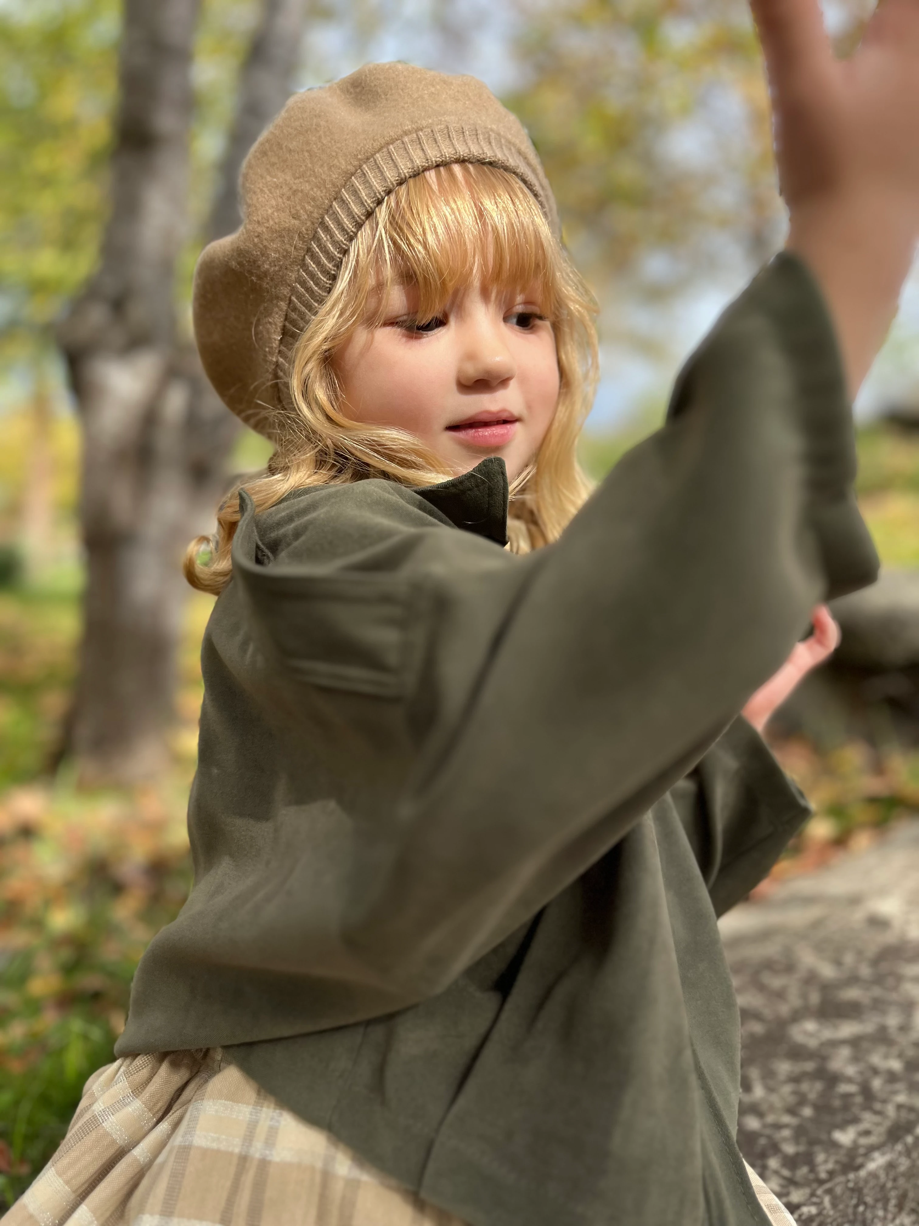 ADA Süet Görünümlü Bomber Ceket ve Gofre Etek Kız Çocuk Takım