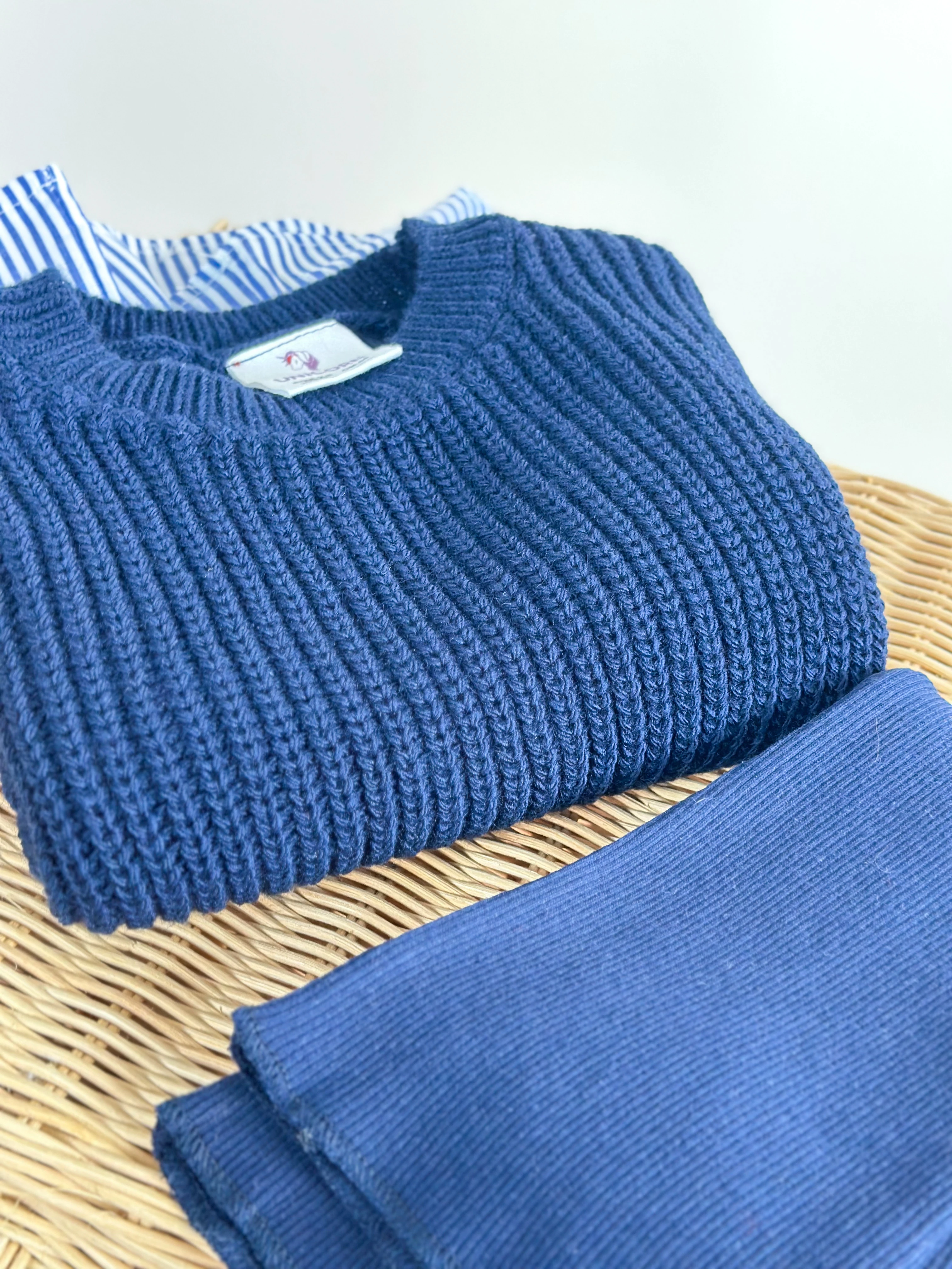 Gömlek Detaylı Triko ve İspanyol Paça Tayt Takım