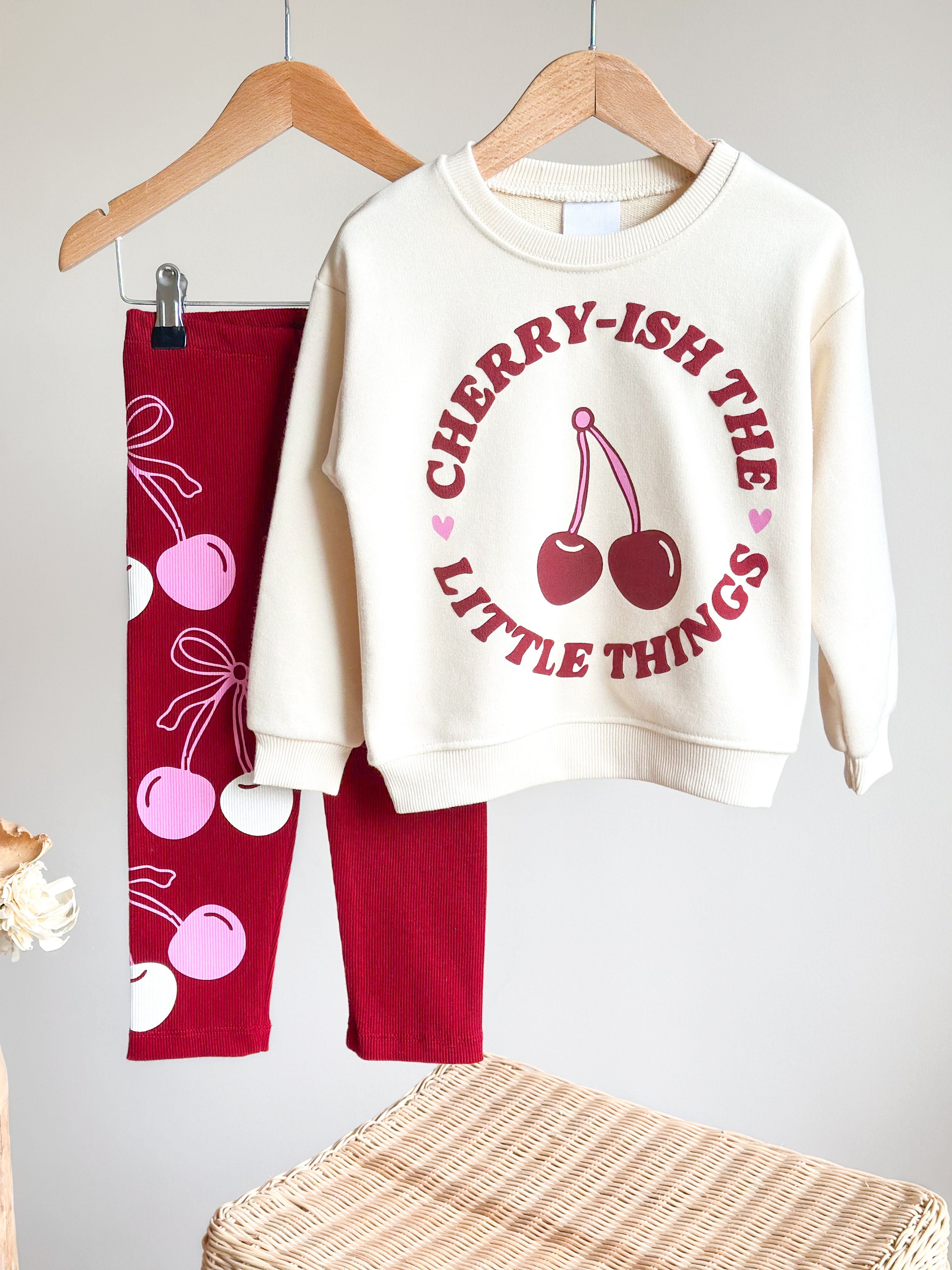 CHERRY Sweatshirt ve Tayt Takım