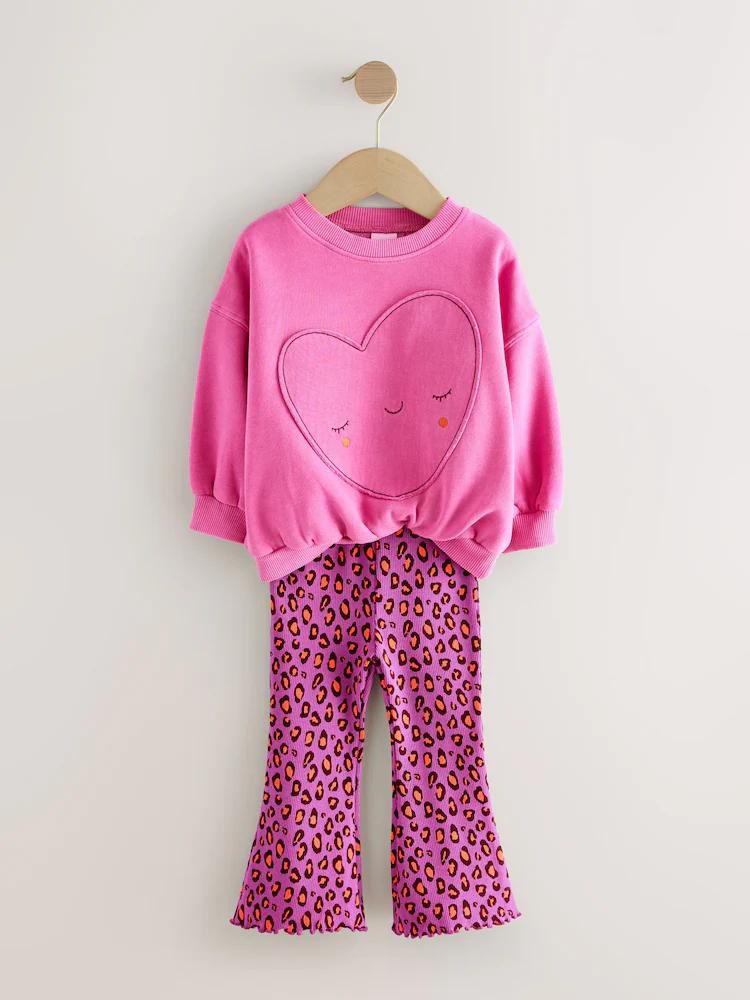 Kalp Detay Sweatshirt ve Leopar Desenli Tayt Takım