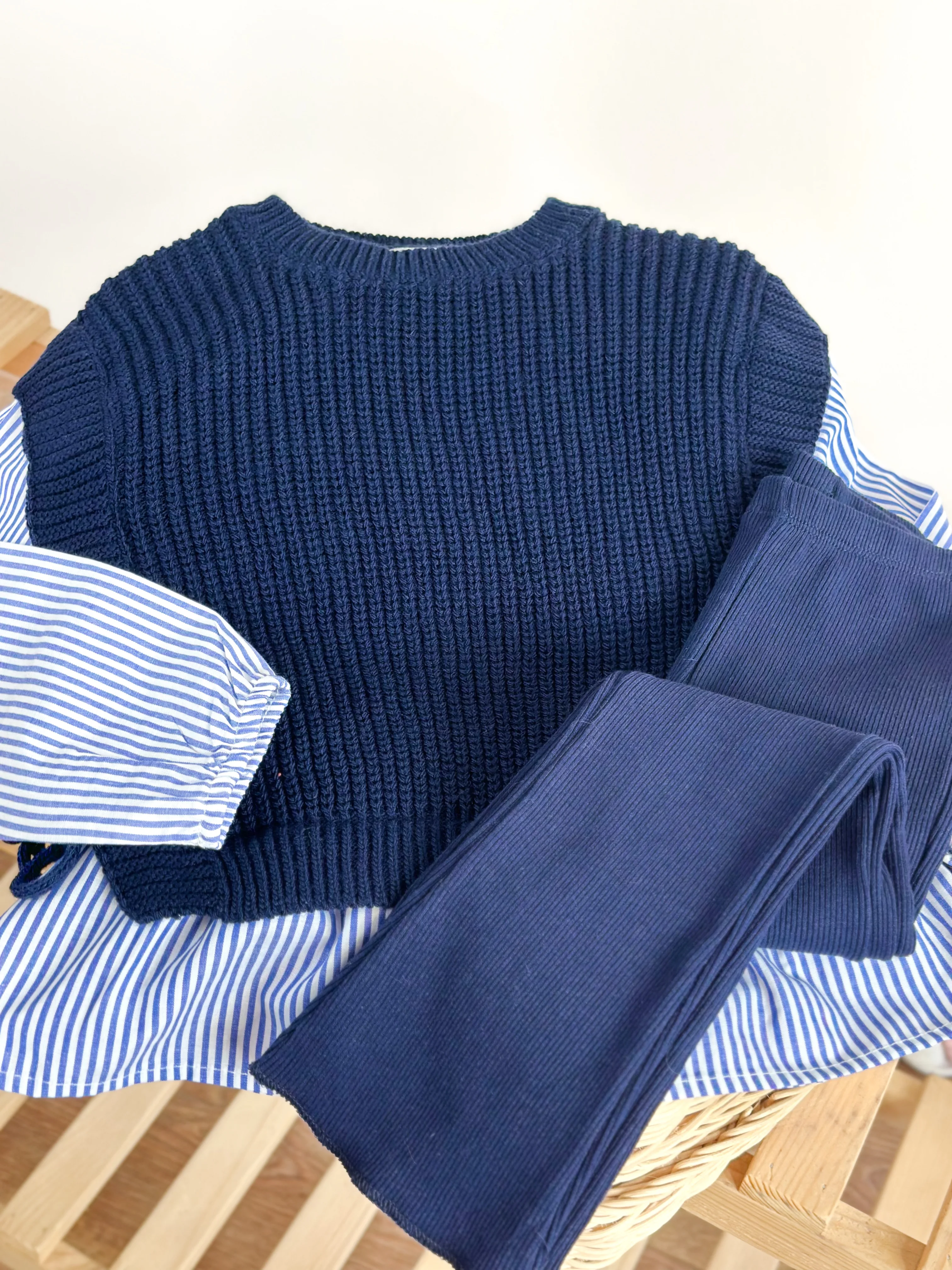 Gömlek Detaylı Triko ve İspanyol Paça Tayt Takım