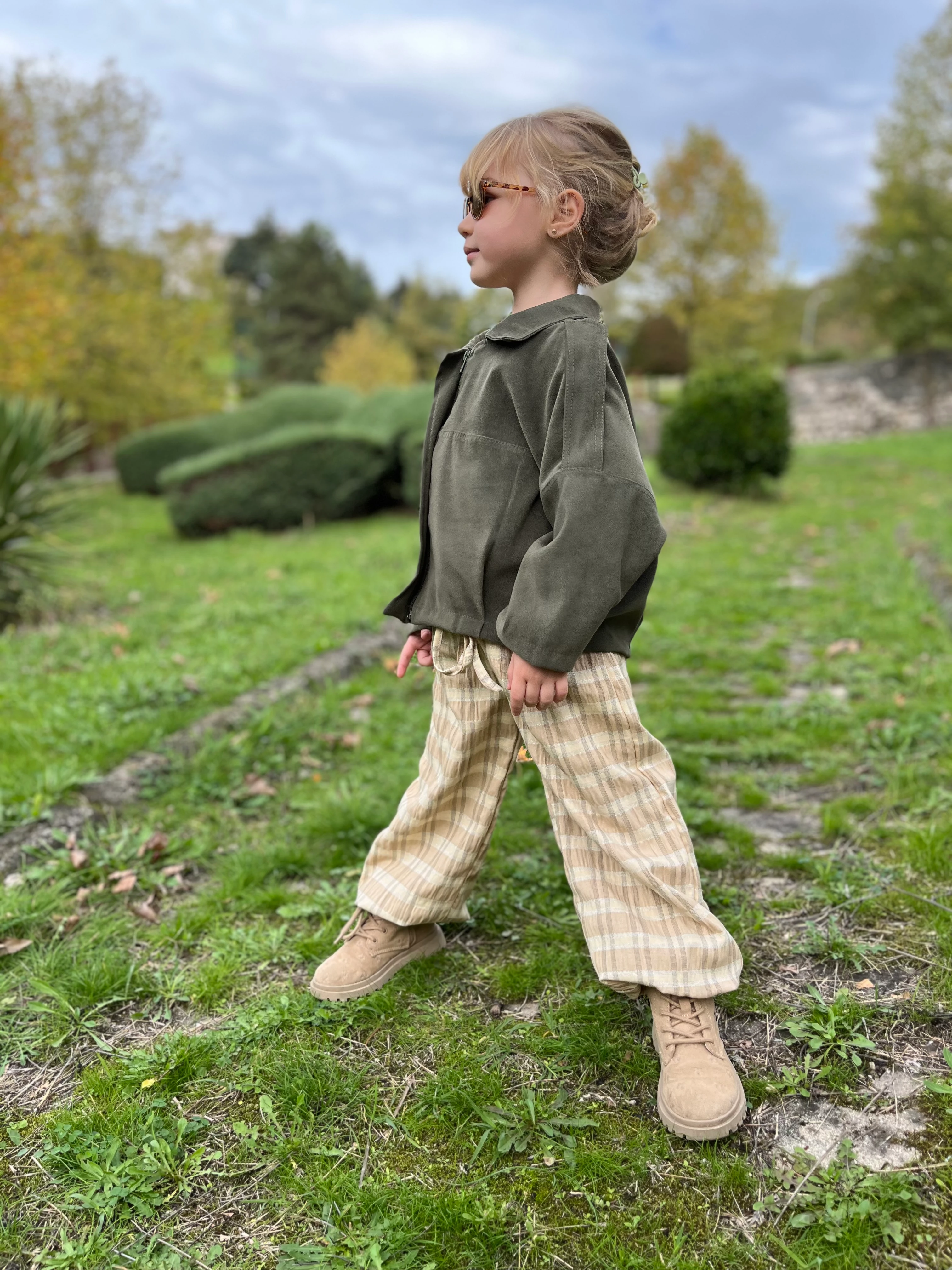 ADA Süet Görünümlü Bomber Ceket ve Gofre Pantolon Kız Çocuk Takım