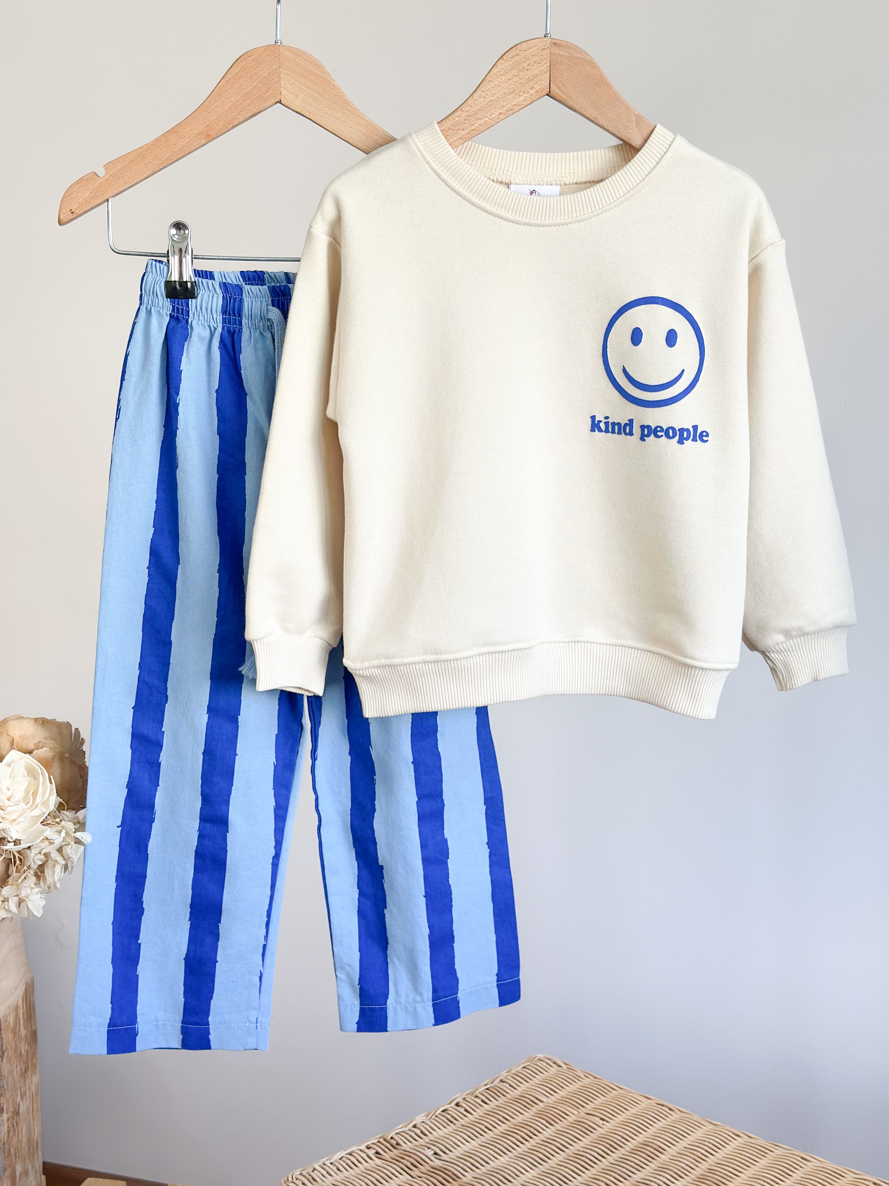 KIND PEOPLE Kabartma Baskılı Sweatshirt ve Kot Canvas Dokuma Pantolon Takım