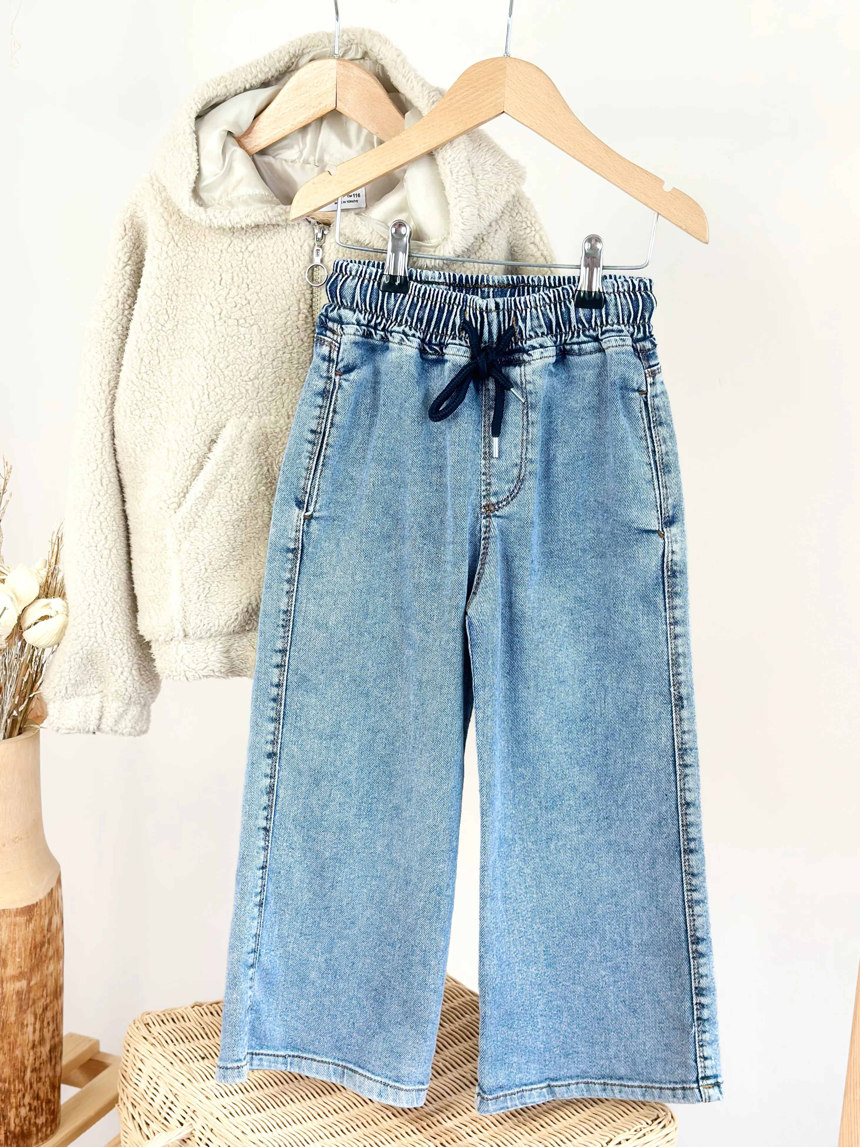 Beli Lastikli Geniş Paça Jean