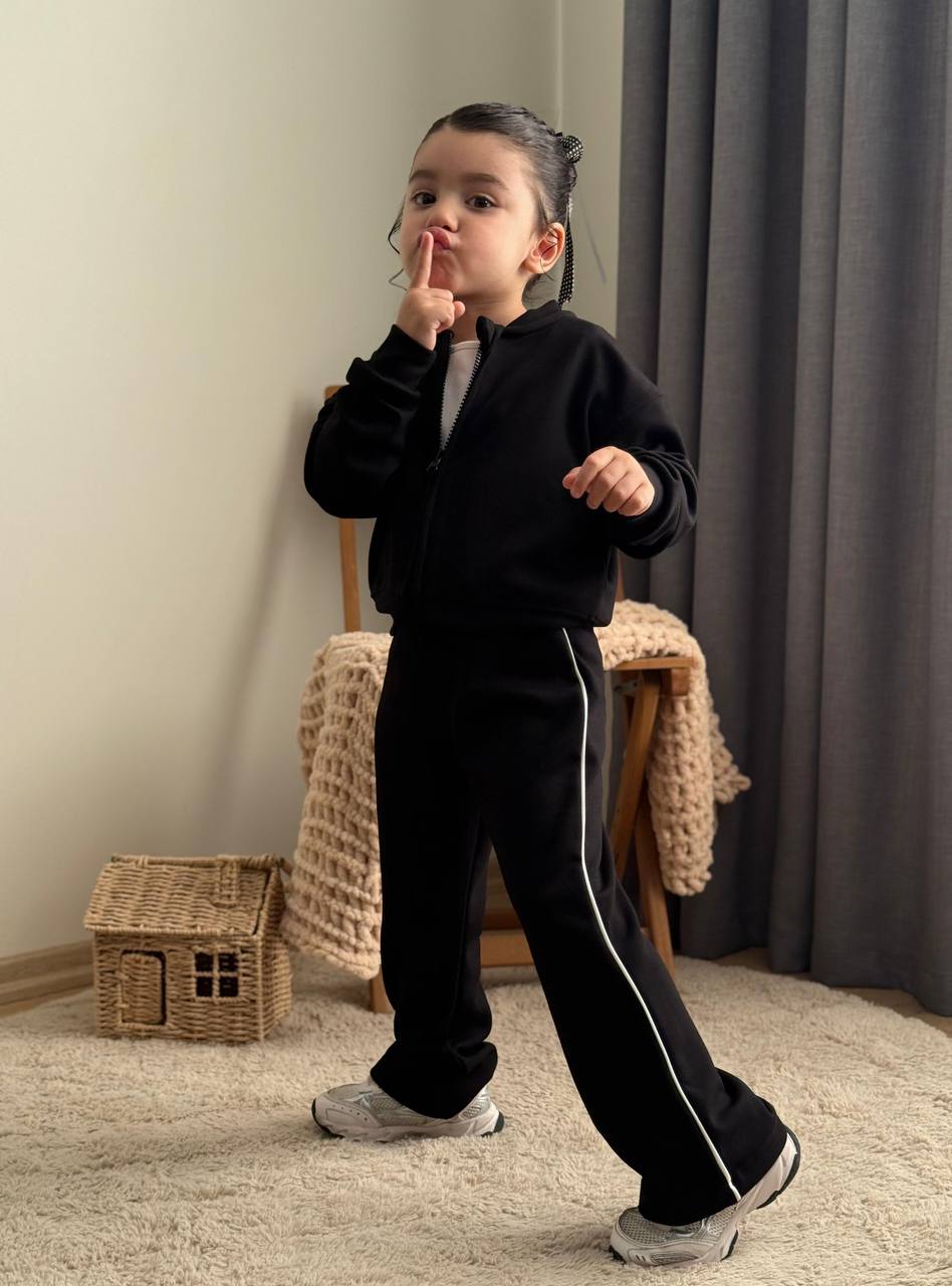 Fermuarlı Sweatshirt ve Şeritli Eşofman Kız Çocuk Takımı-Siyah