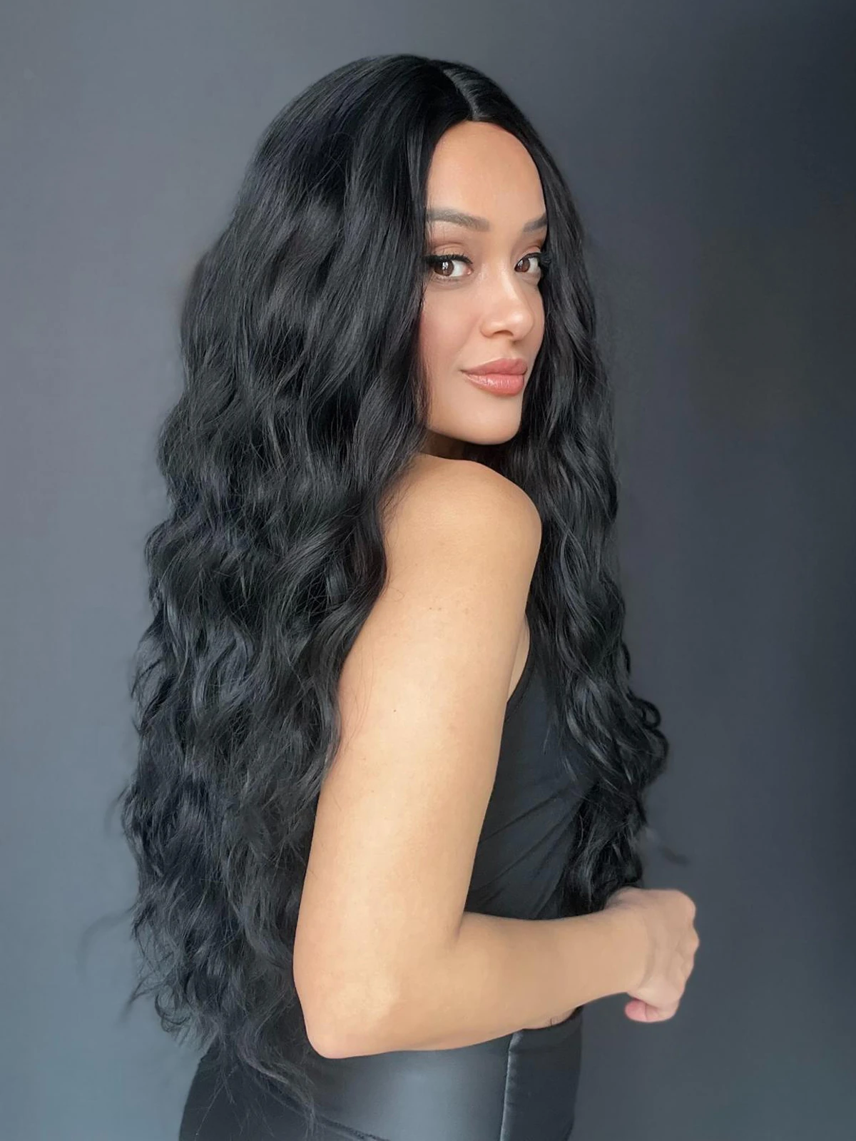 Uzun Doğal Su dalgalı Perçemsiz Tepesi Baş derisi görünümlü Yeni sezon