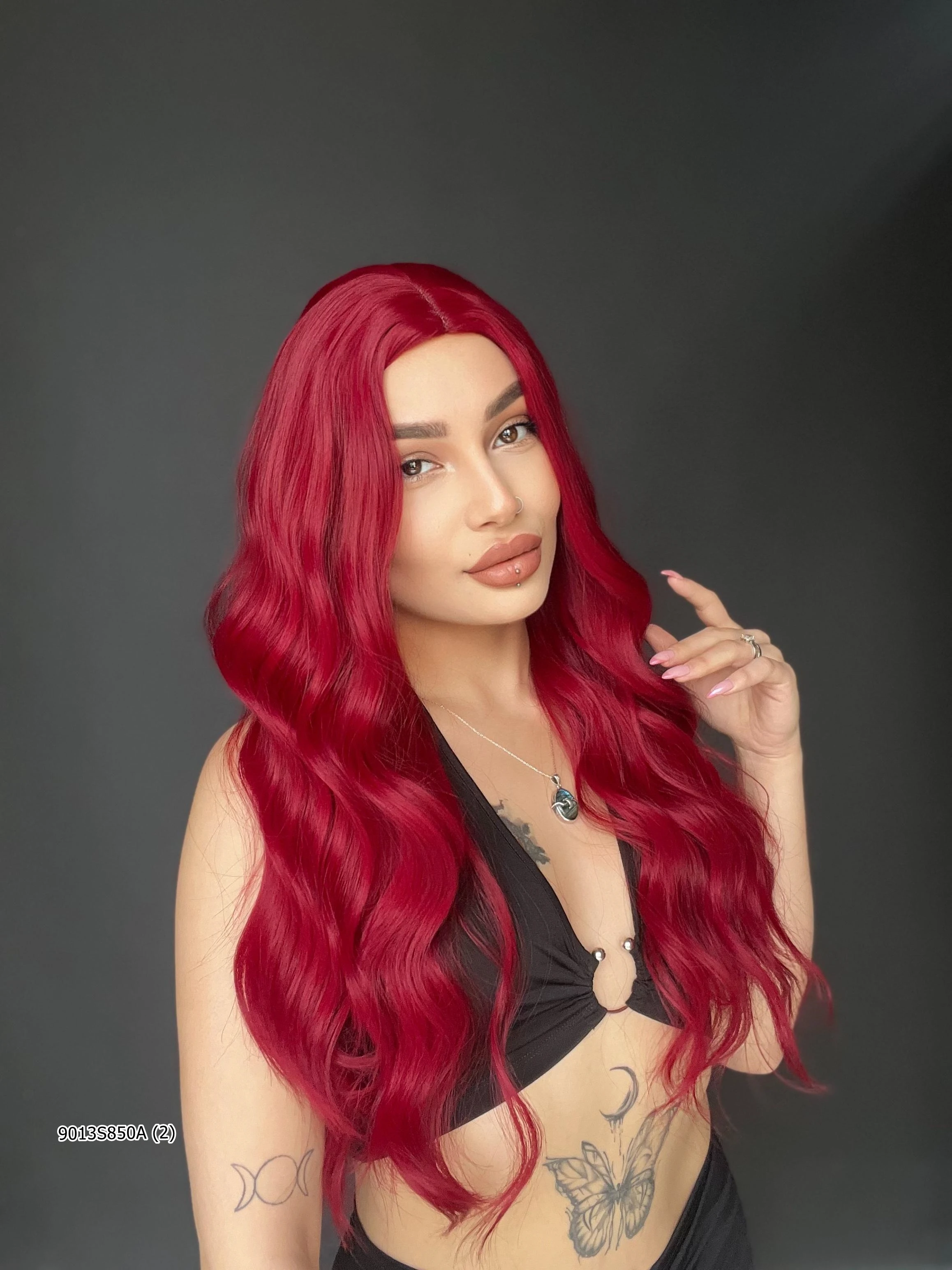 Doğal Su Dalgalı Uzun Perçemsiz Tepe kısmı deri Fiber Peruk Kızıl