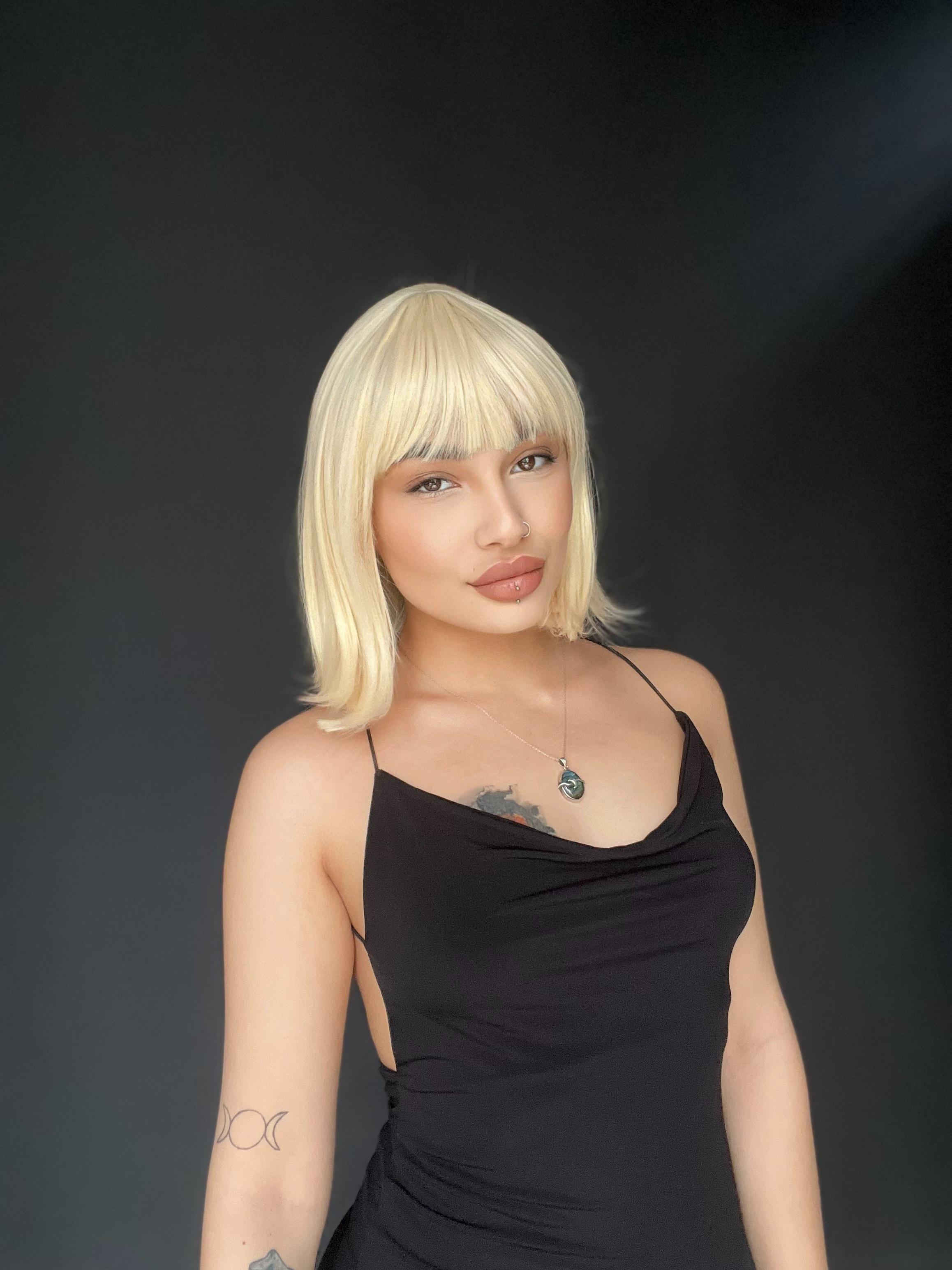 Kısa Küt Perçemli Bob Pedikal Peruk Kanser Kemoterapi uygundur Doğal Sarı