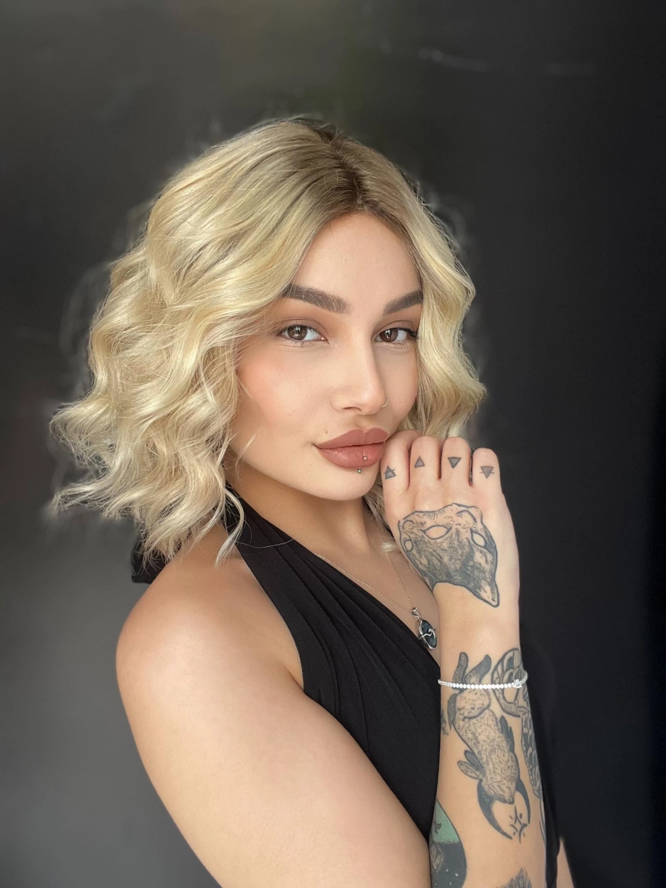 Doğal saç Küt Platin Tül peruk