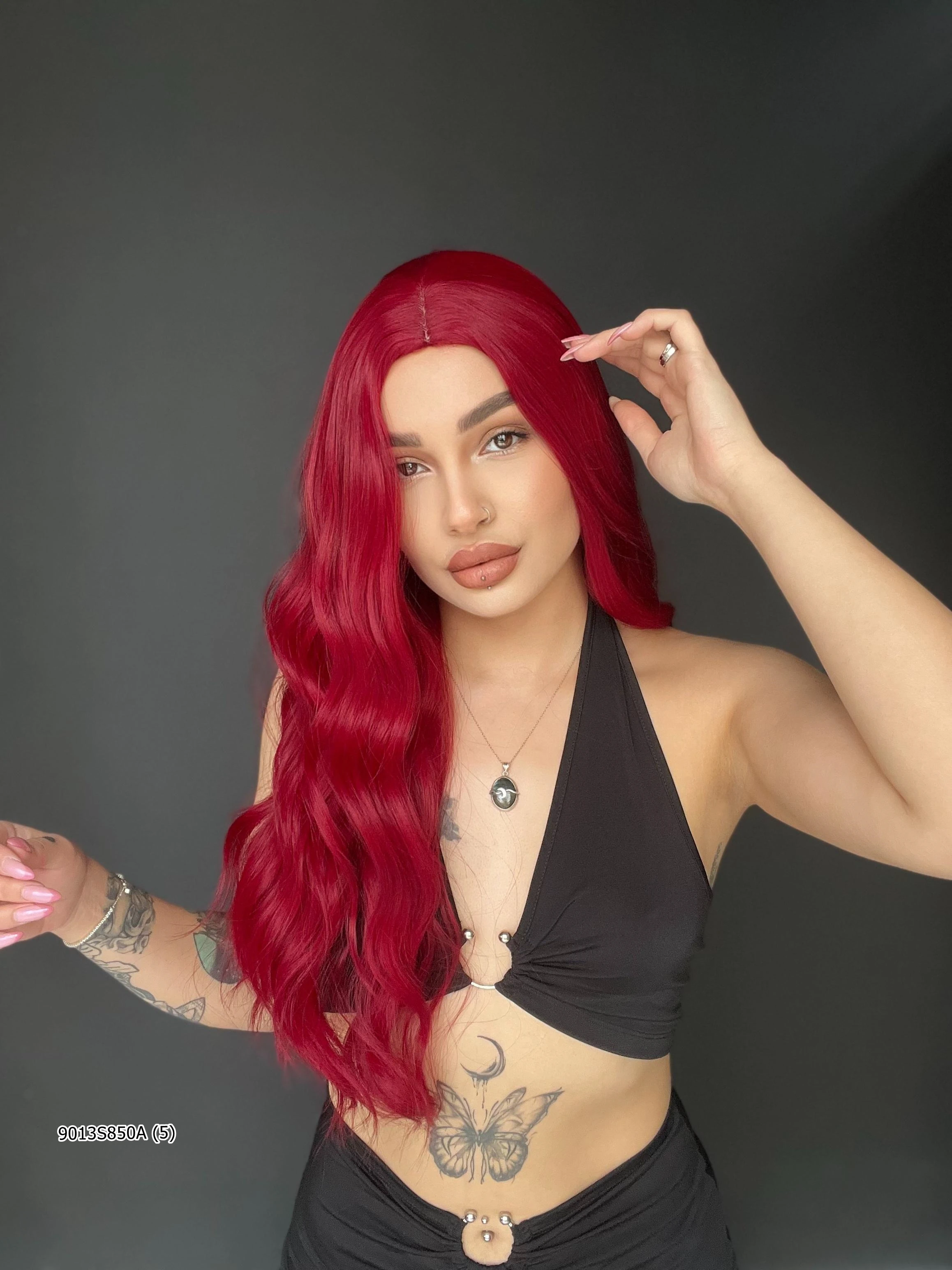 Doğal Su Dalgalı Uzun Perçemsiz Tepe kısmı deri Fiber Peruk Kızıl