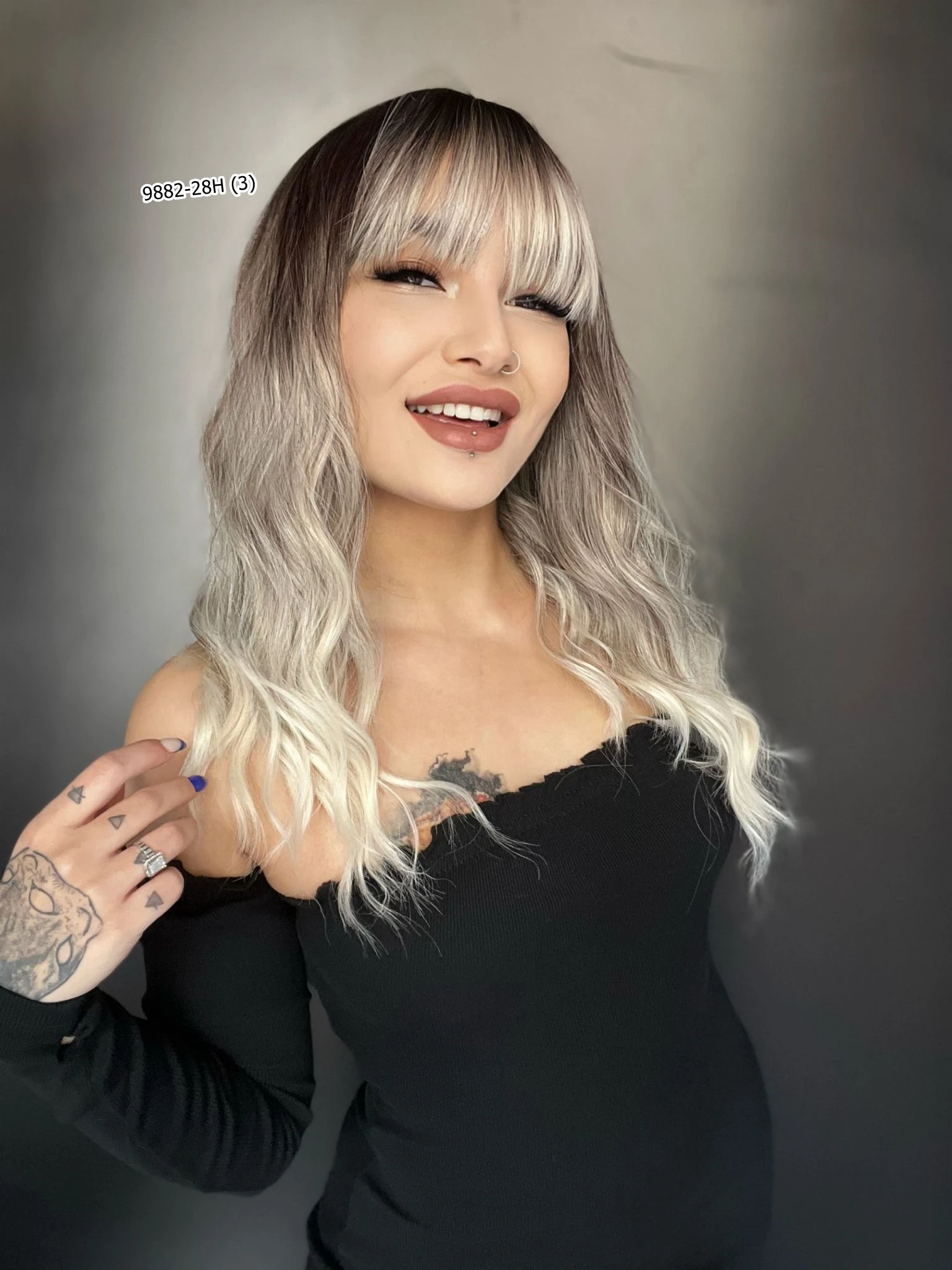 Dalgalı Kısa Perçemli Fiber Sentetik Peruk - Ombre ve Röfleli