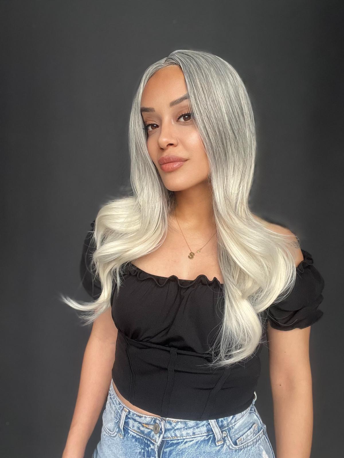 Siyah Beyaz Platin Ombre ve Röfleli Tül Peruk (Tepe kısmı Mini Baby ön tül peruk)