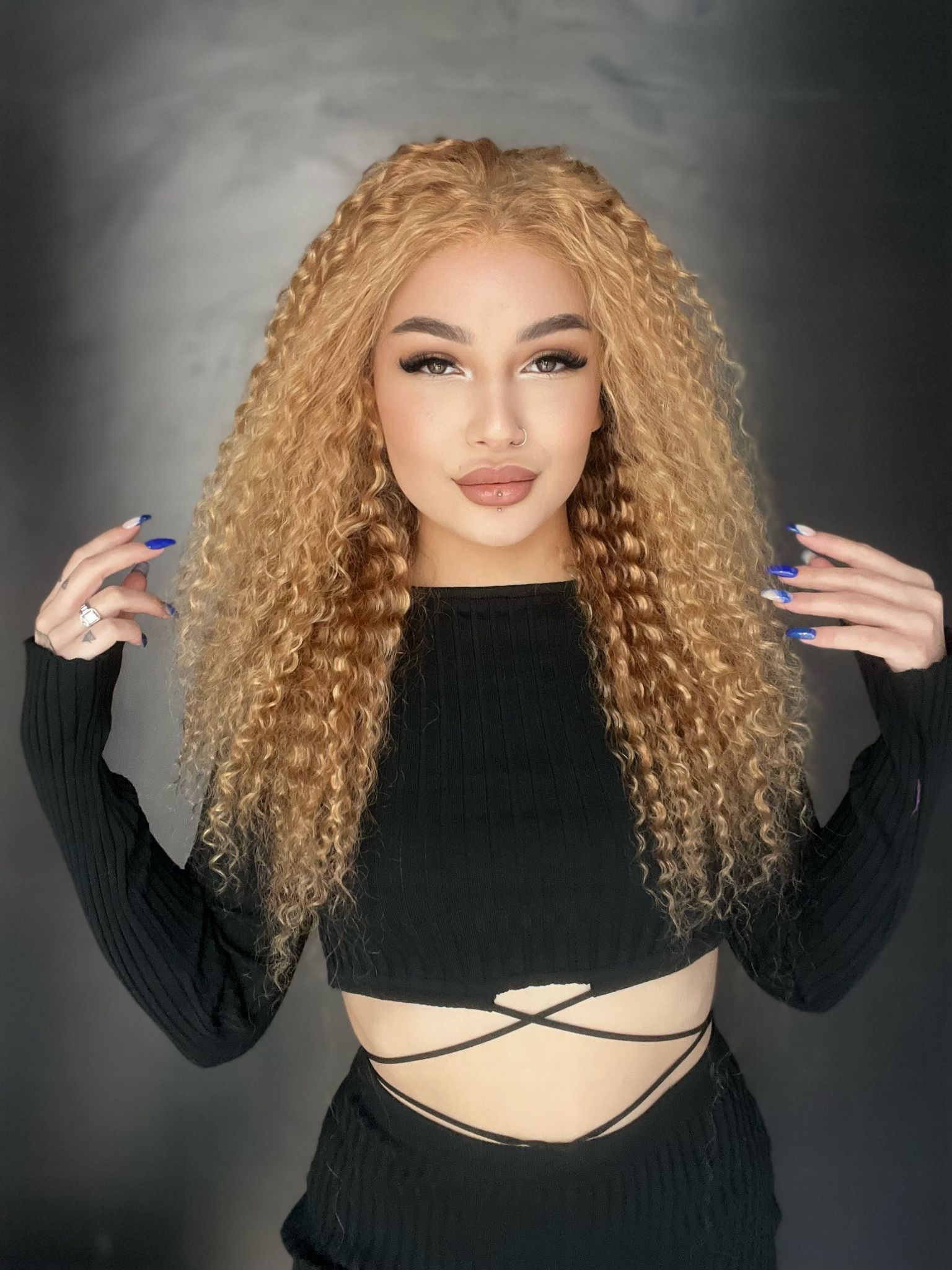 Yıka Çık Orjinal Kendi dalgalı Tül peruk