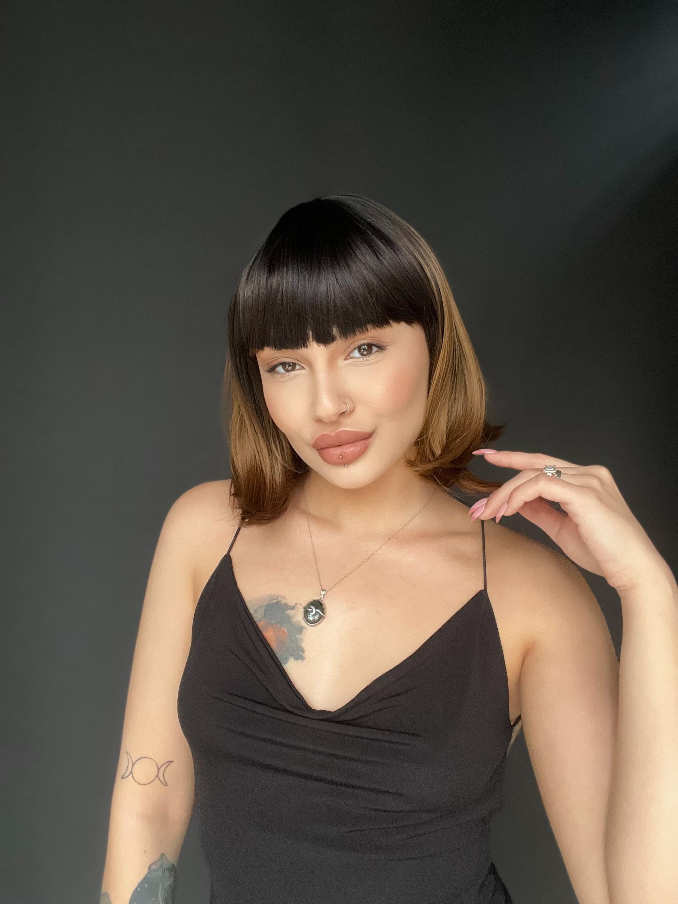 Kısa Küt Perçemli Bob Pedikal Peruk Kanser Kemoterapi uygundur siyah karamel