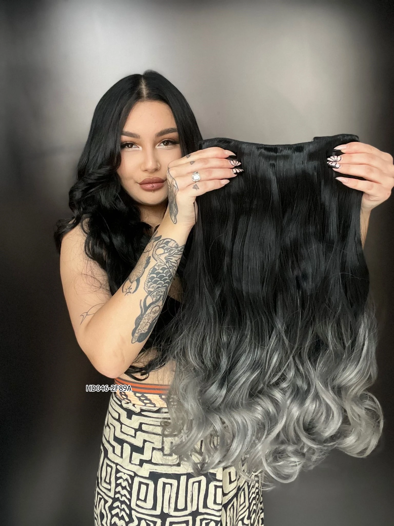 Dalgalı Yarım Ay + 2 Yan Çıt Çıt -Siyah Gri