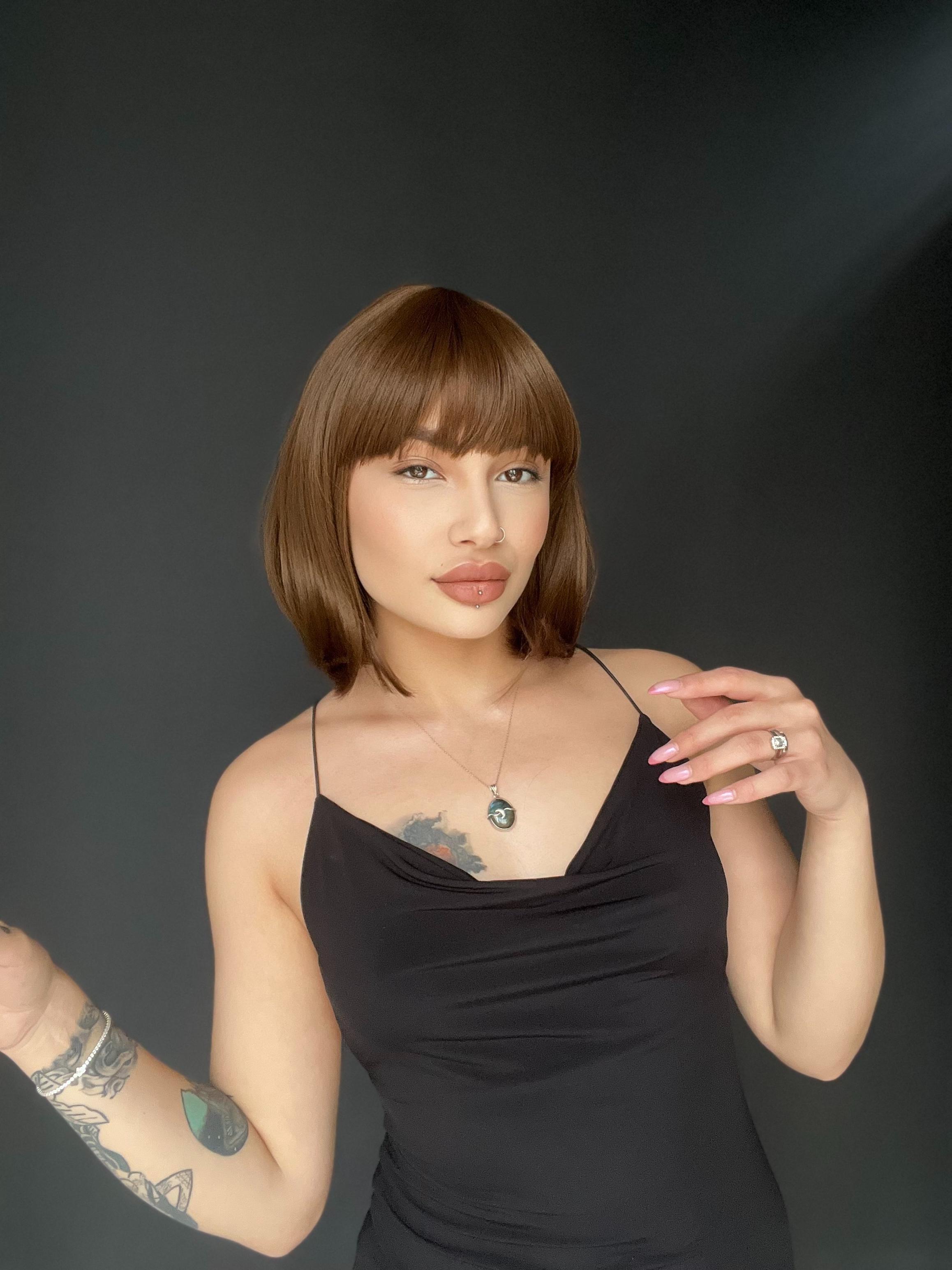 Kısa Küt Perçemli Bob Pedikal Peruk Kanser Kemoterapi uygundur Kahverengi