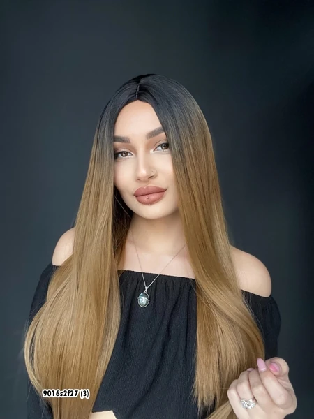 Düz uzun Perçemsiz Cilt görünümlü  Medikal  özel peruk Siyah Karamel